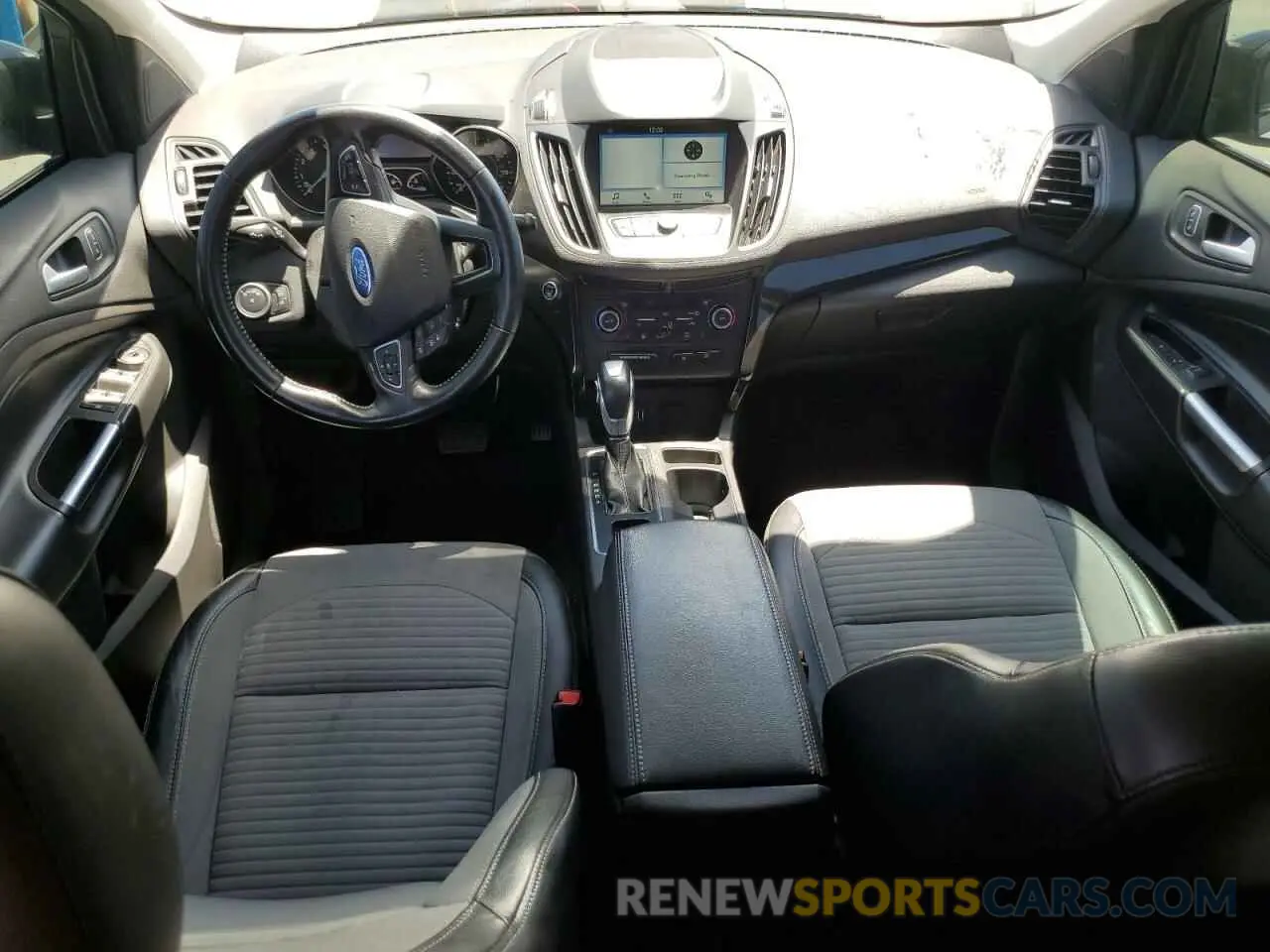 8 Photograph of a damaged car 1FMCU0GD2KUA20414 FORD ESCAPE 2019