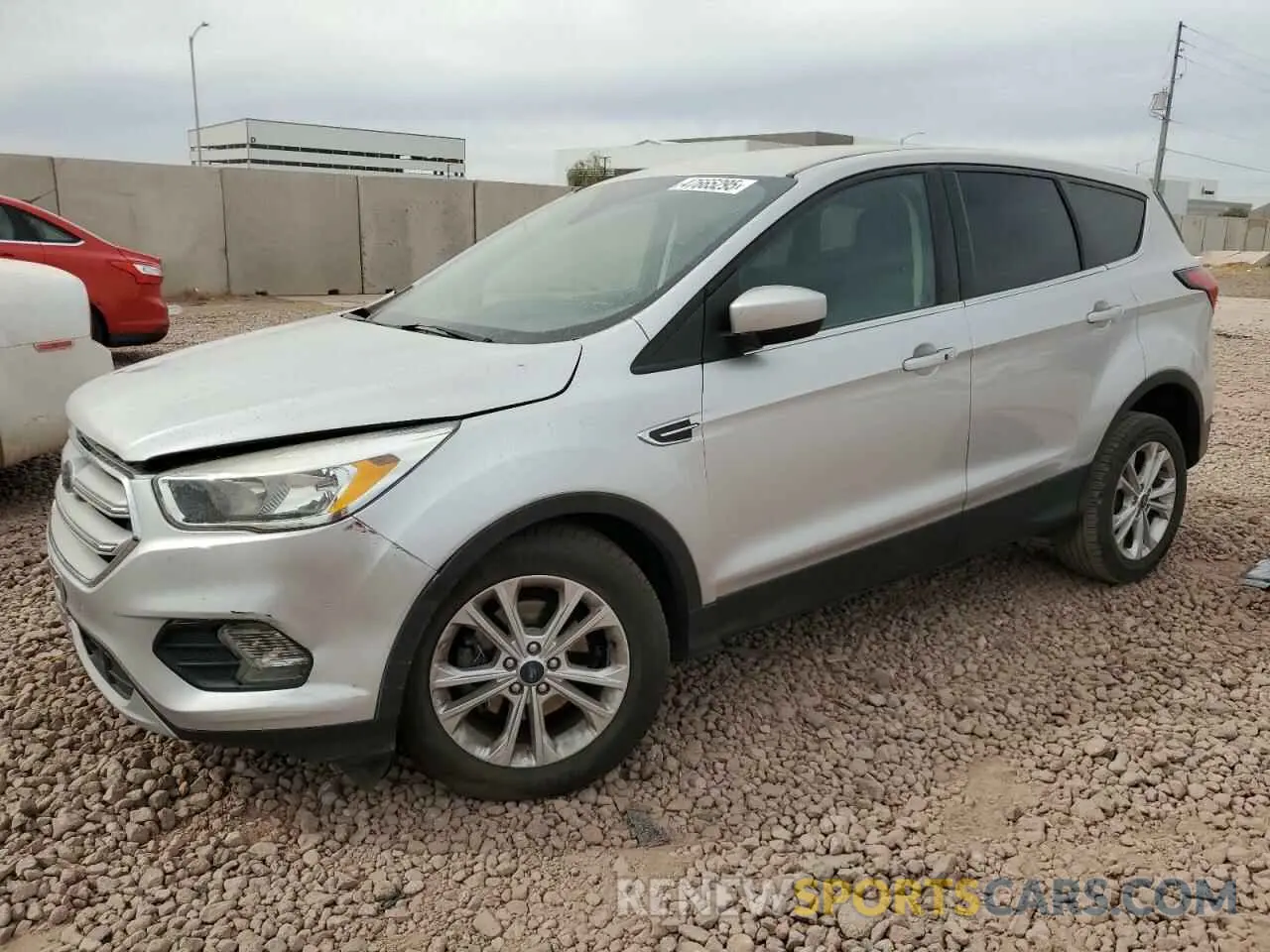 1 Photograph of a damaged car 1FMCU0GD2KUA40419 FORD ESCAPE 2019
