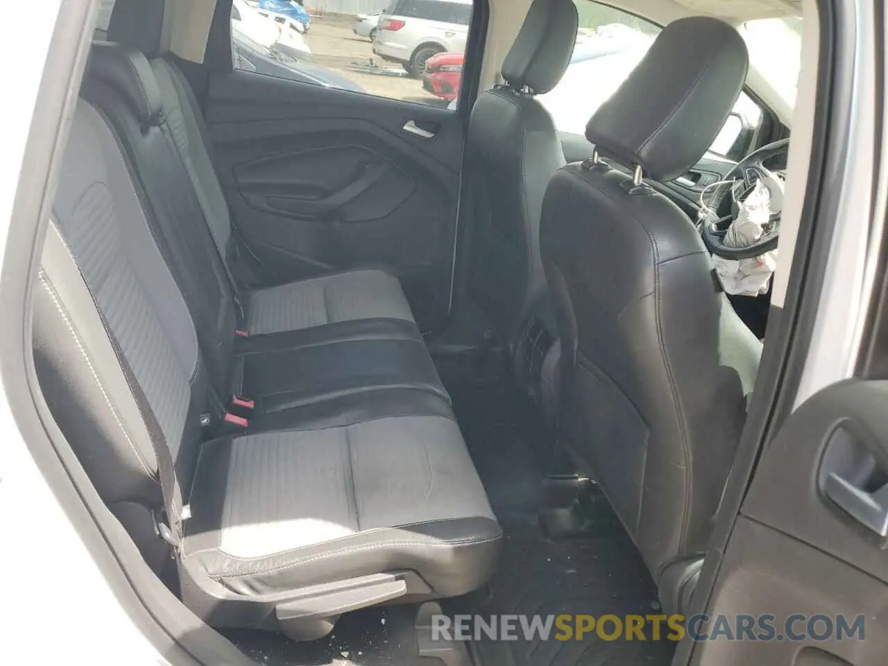 12 Photograph of a damaged car 1FMCU0GD2KUA64767 FORD ESCAPE 2019