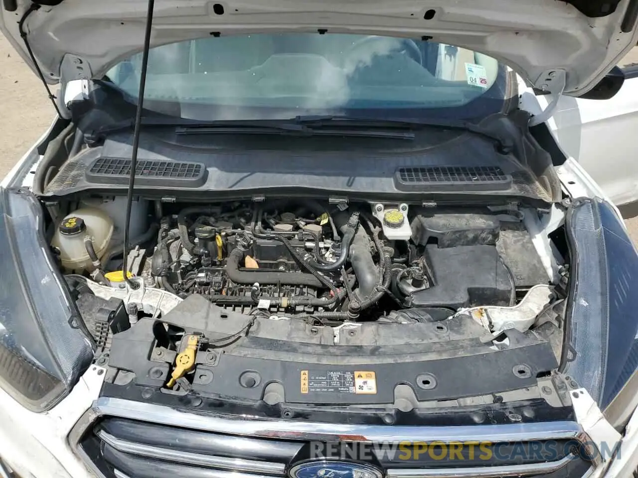 13 Photograph of a damaged car 1FMCU0GD2KUA64767 FORD ESCAPE 2019