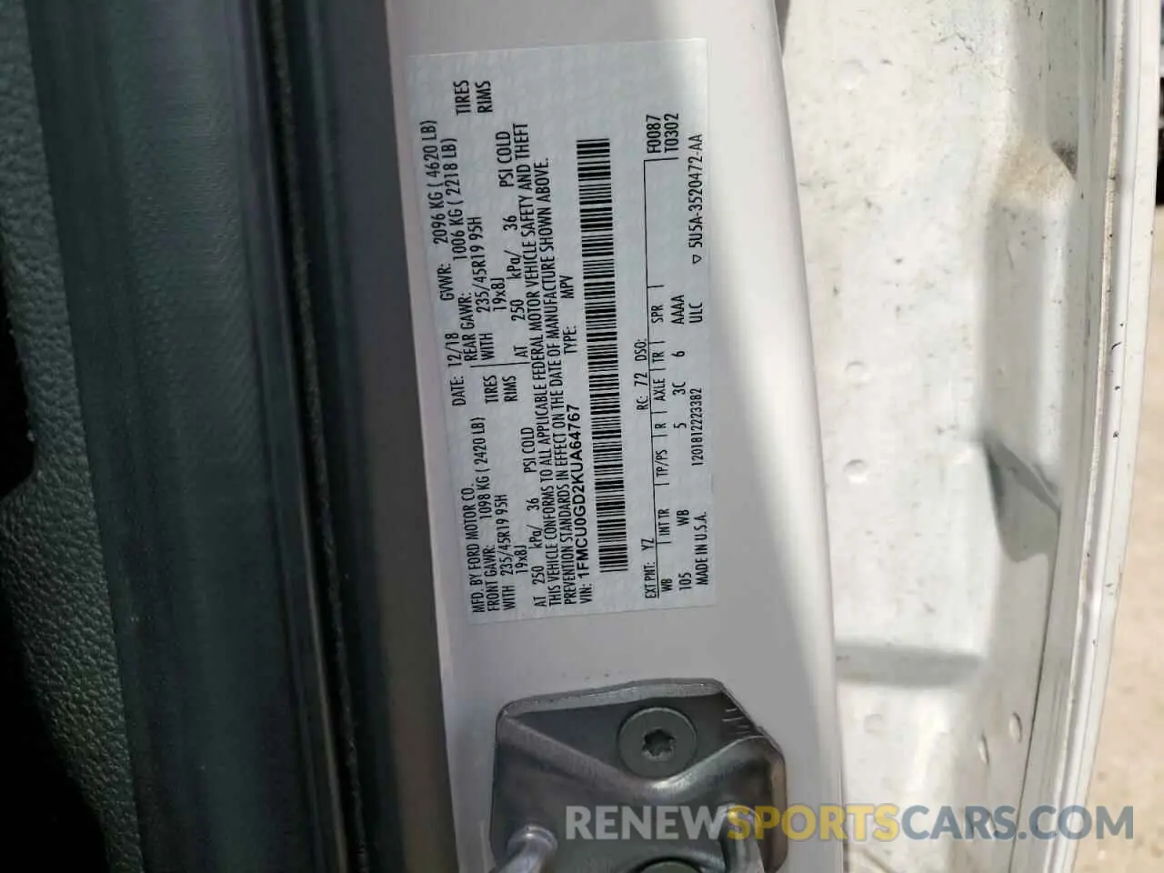 14 Photograph of a damaged car 1FMCU0GD2KUA64767 FORD ESCAPE 2019