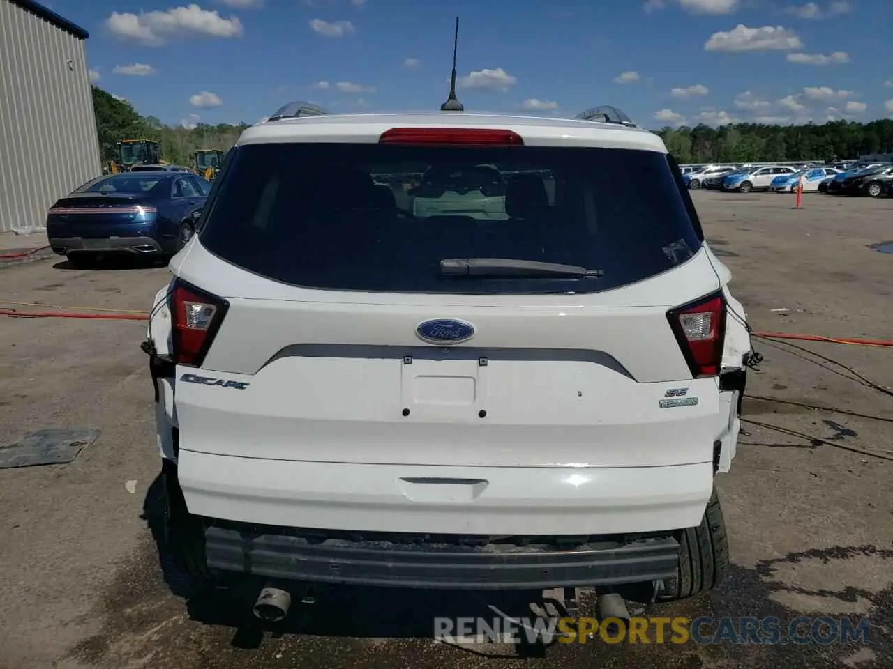 6 Photograph of a damaged car 1FMCU0GD2KUA87725 FORD ESCAPE 2019
