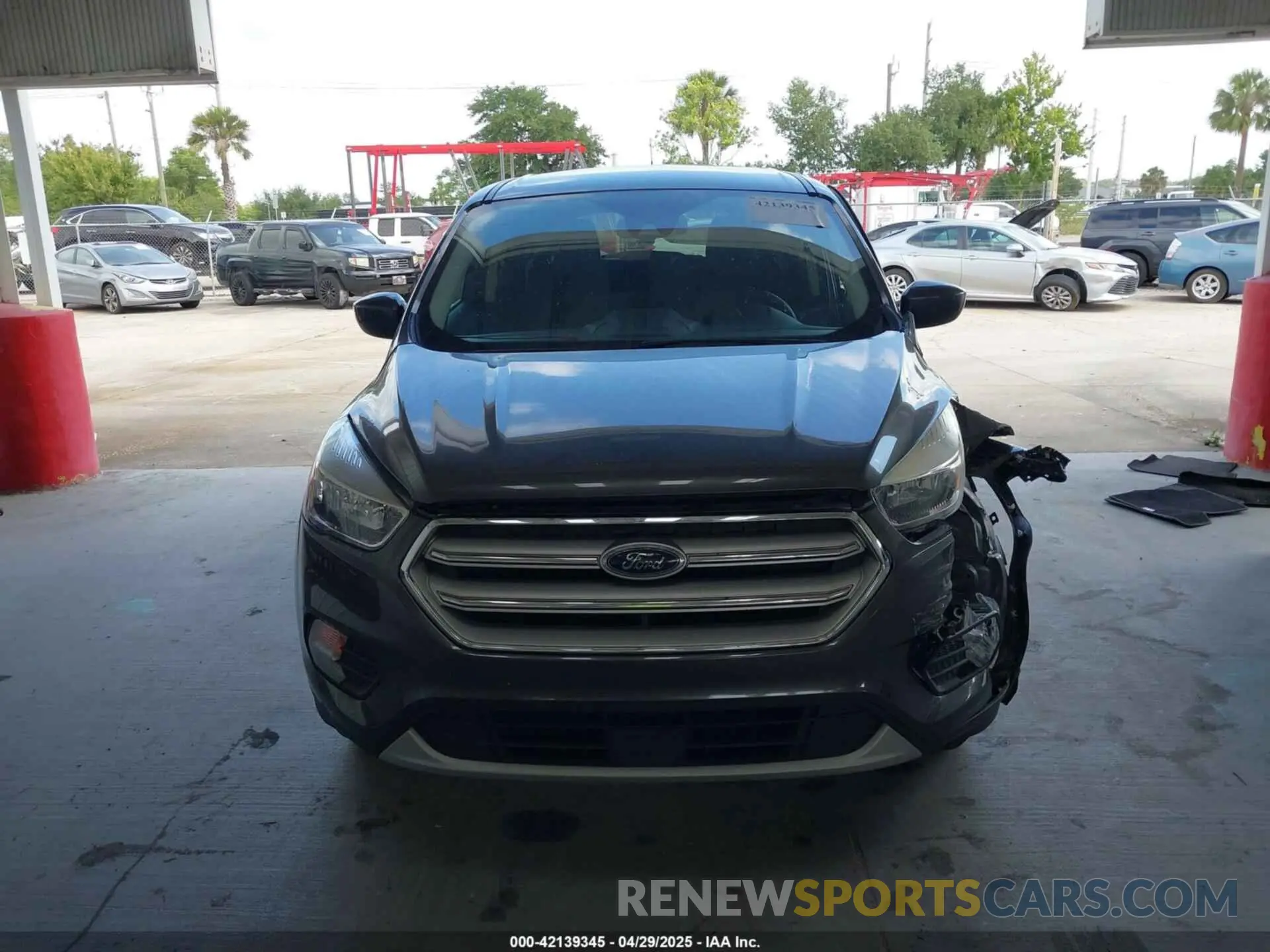 12 Photograph of a damaged car 1FMCU0GD2KUB14762 FORD ESCAPE 2019