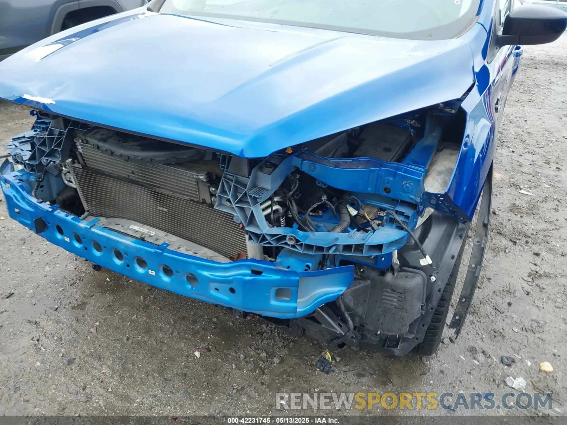 20 Photograph of a damaged car 1FMCU0GD2KUB45025 FORD ESCAPE 2019