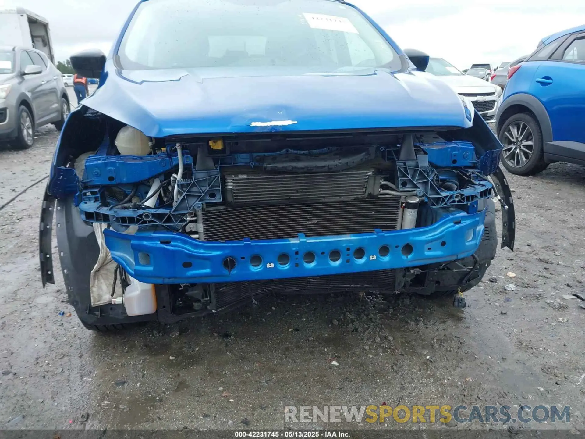 6 Photograph of a damaged car 1FMCU0GD2KUB45025 FORD ESCAPE 2019
