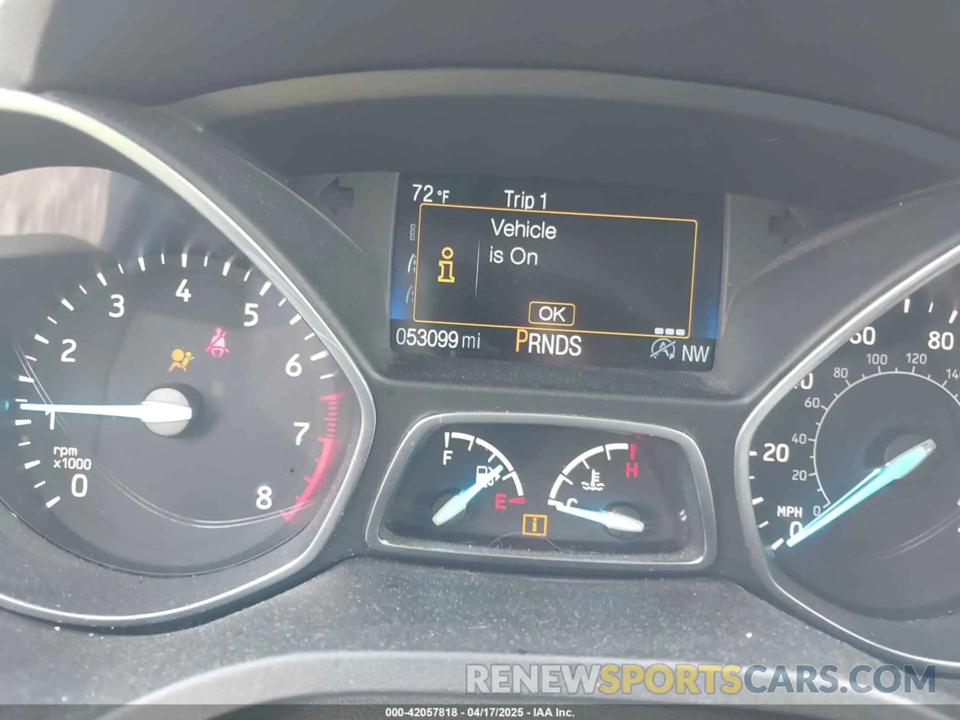 16 Photograph of a damaged car 1FMCU0GD2KUB49611 FORD ESCAPE 2019