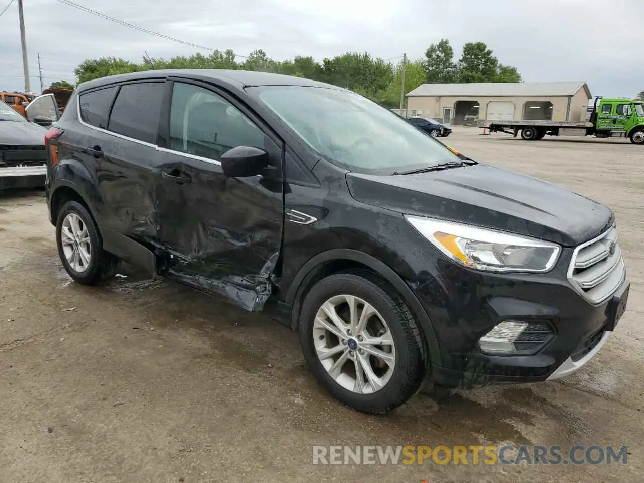 4 Photograph of a damaged car 1FMCU0GD2KUB64867 FORD ESCAPE 2019