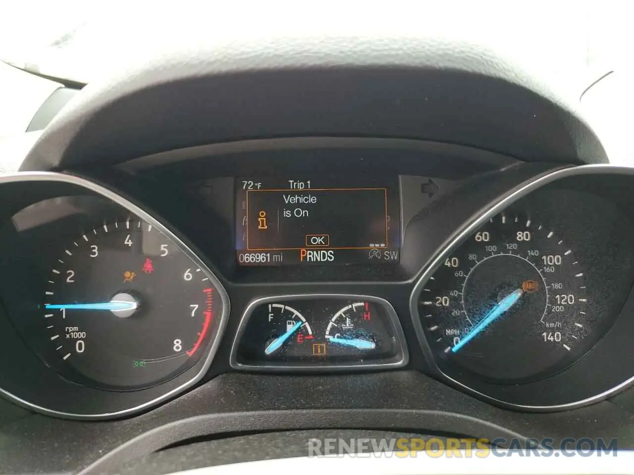 9 Photograph of a damaged car 1FMCU0GD2KUB64867 FORD ESCAPE 2019