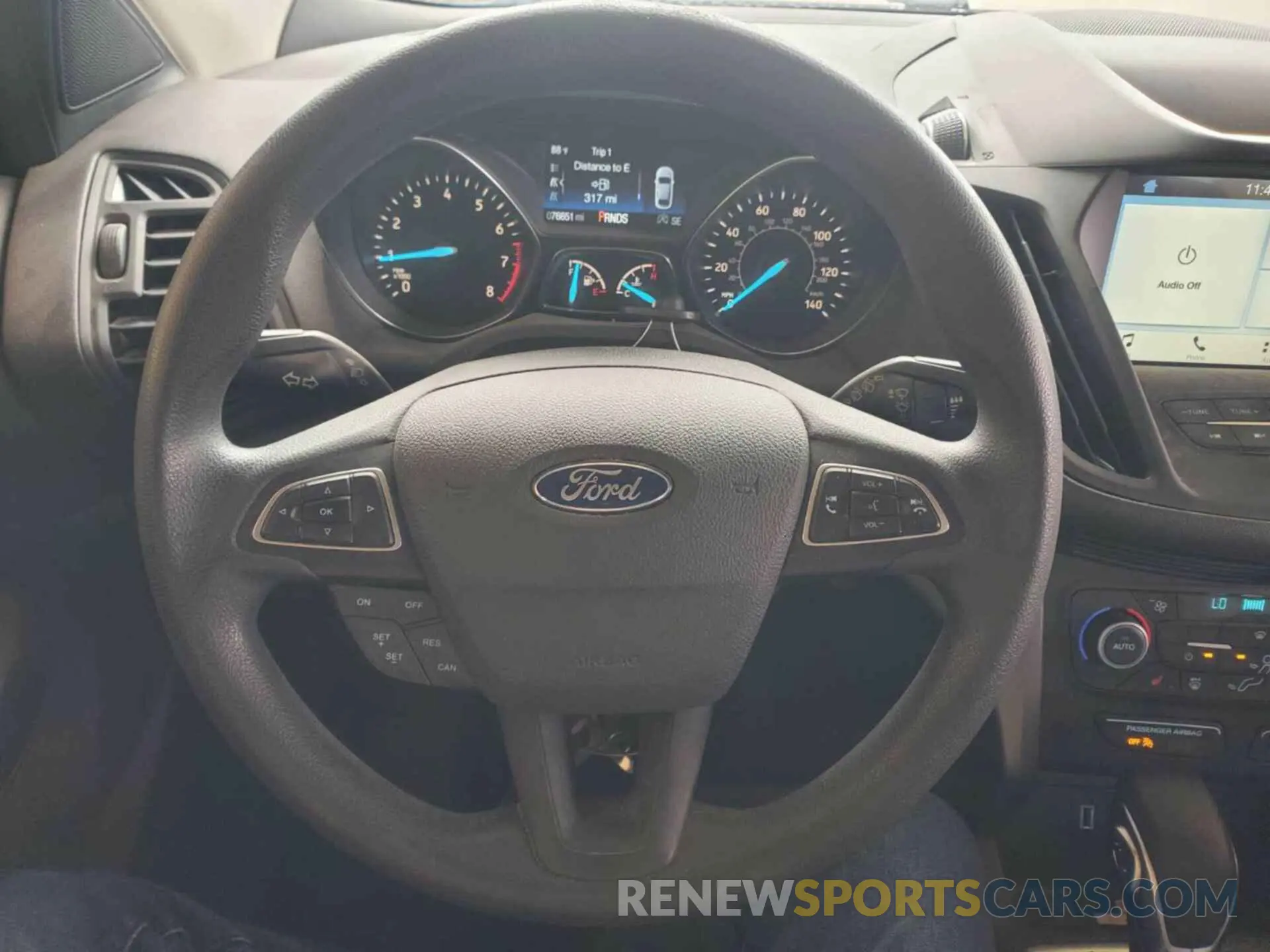 3 Photograph of a damaged car 1FMCU0GD2KUB82463 FORD ESCAPE 2019