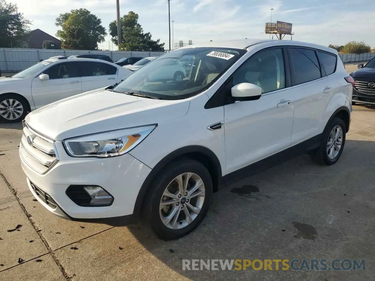 1 Photograph of a damaged car 1FMCU0GD2KUC04199 FORD ESCAPE 2019
