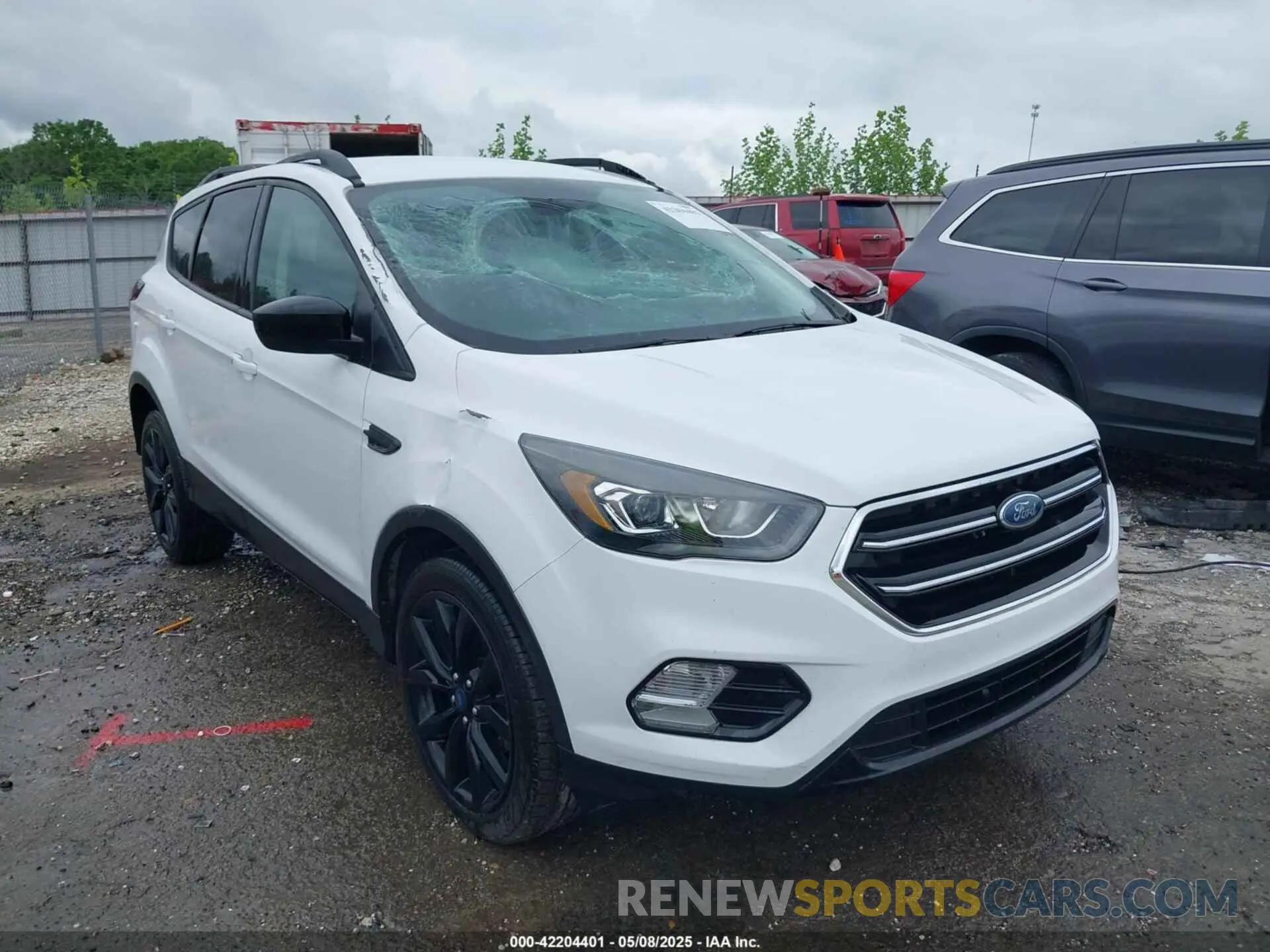 1 Photograph of a damaged car 1FMCU0GD2KUC46050 FORD ESCAPE 2019