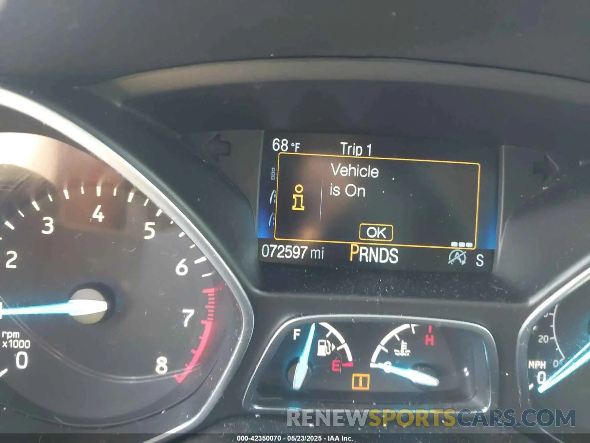 15 Photograph of a damaged car 1FMCU0GD2KUC47330 FORD ESCAPE 2019