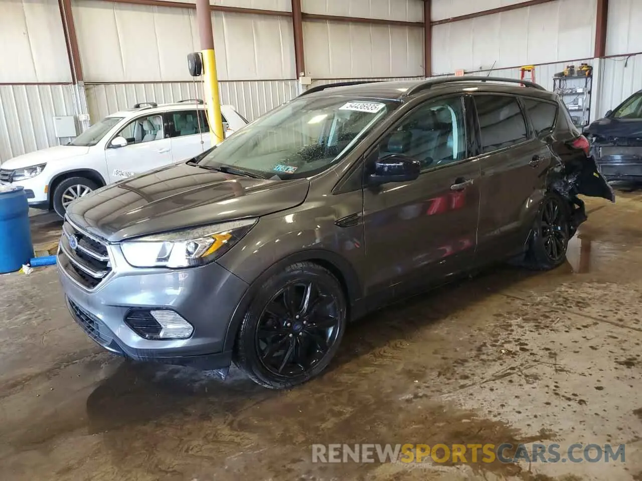 1 Photograph of a damaged car 1FMCU0GD3KUA07512 FORD ESCAPE 2019