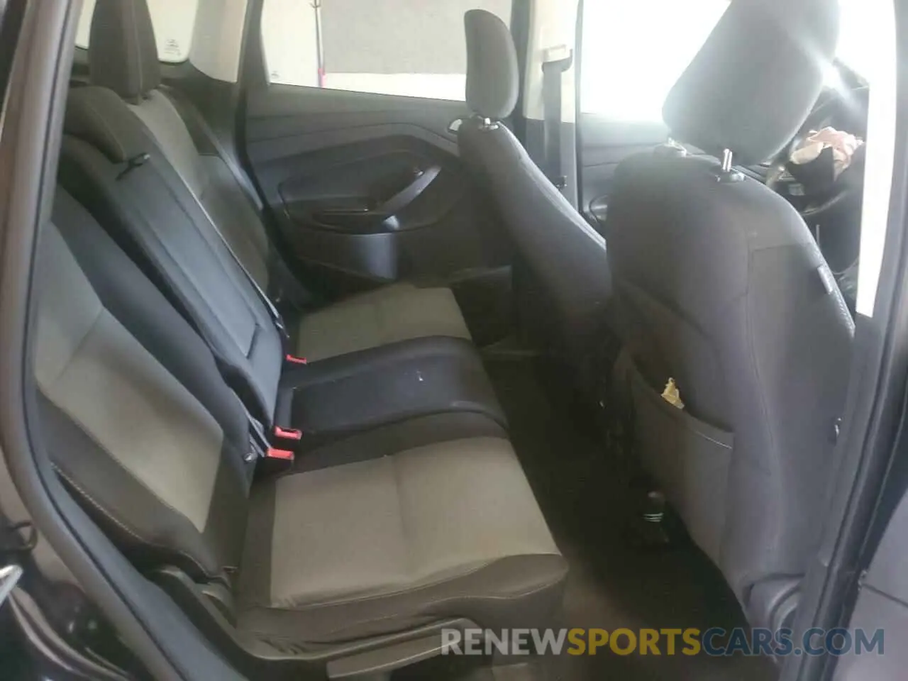 11 Photograph of a damaged car 1FMCU0GD3KUA07915 FORD ESCAPE 2019