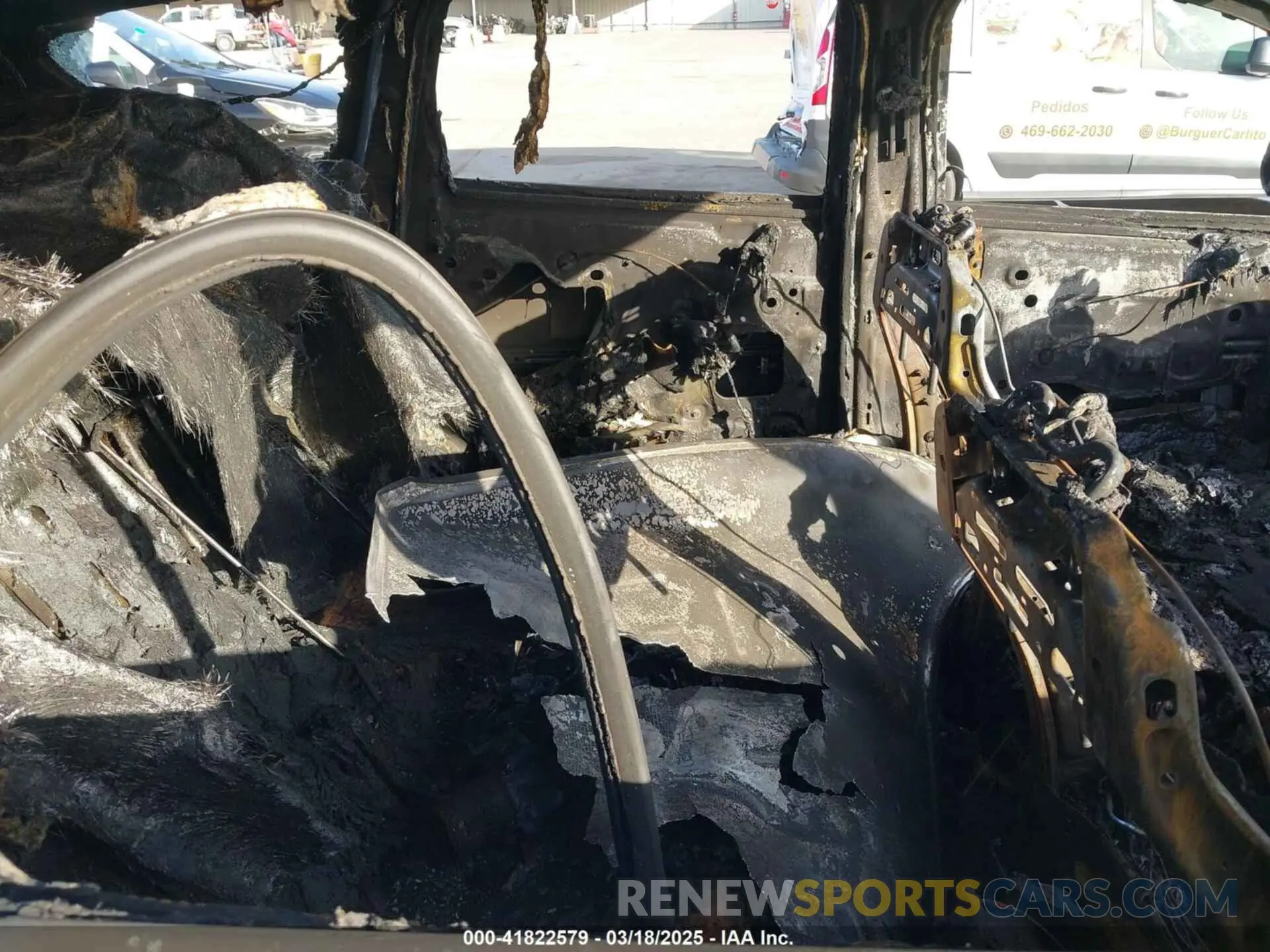 8 Photograph of a damaged car 1FMCU0GD3KUA29977 FORD ESCAPE 2019