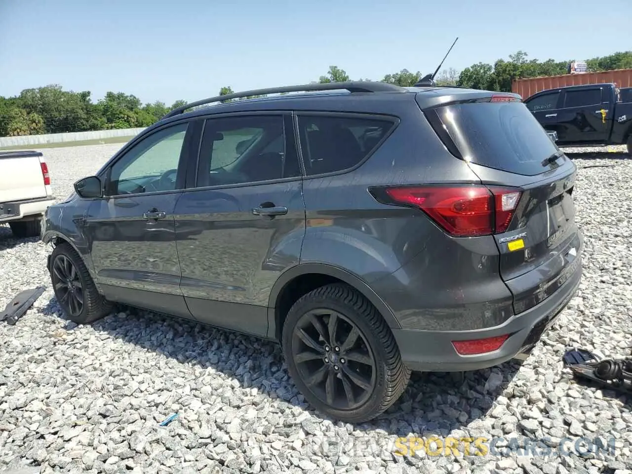 2 Photograph of a damaged car 1FMCU0GD3KUA38680 FORD ESCAPE 2019