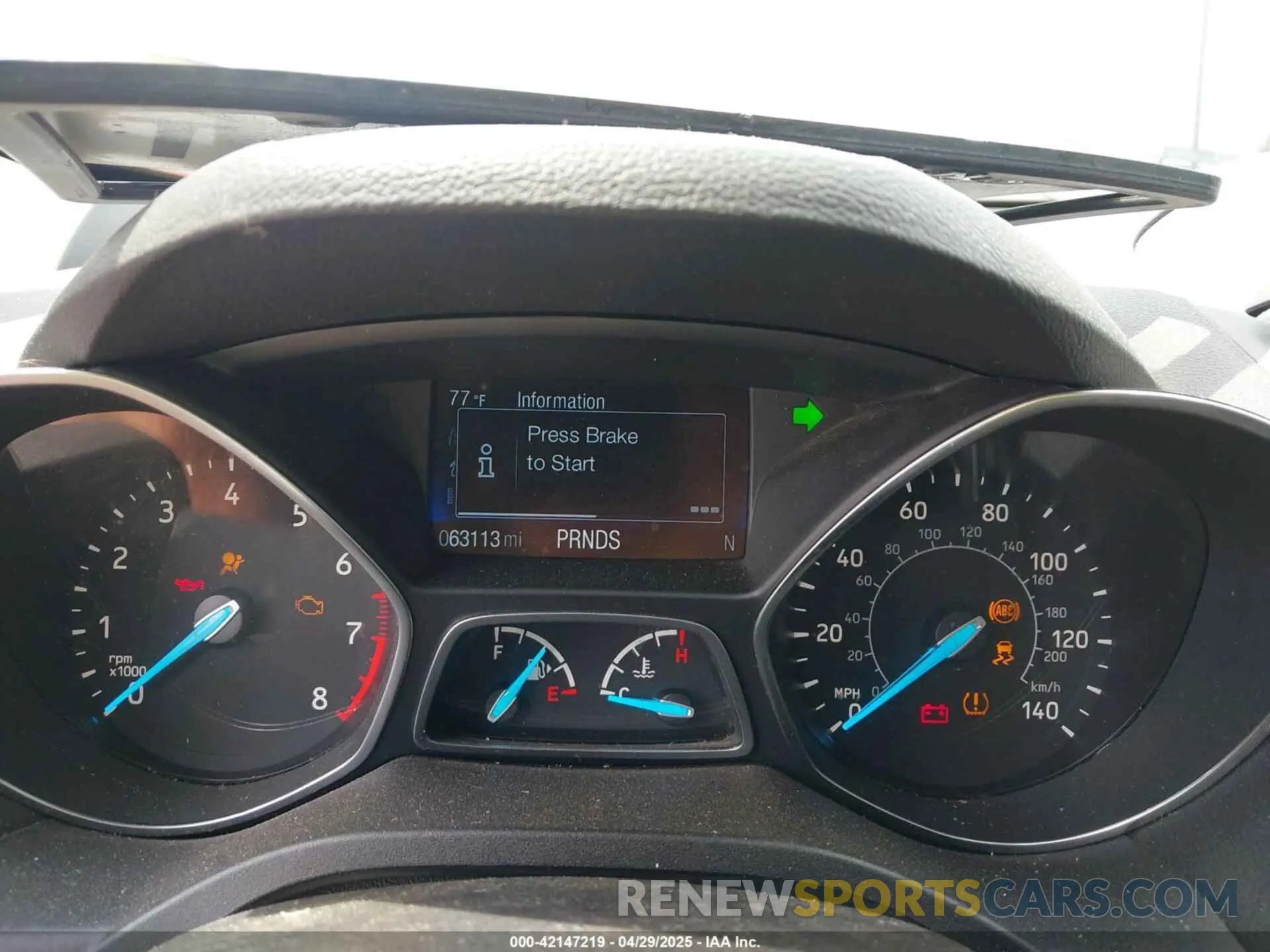 7 Photograph of a damaged car 1FMCU0GD3KUA40915 FORD ESCAPE 2019