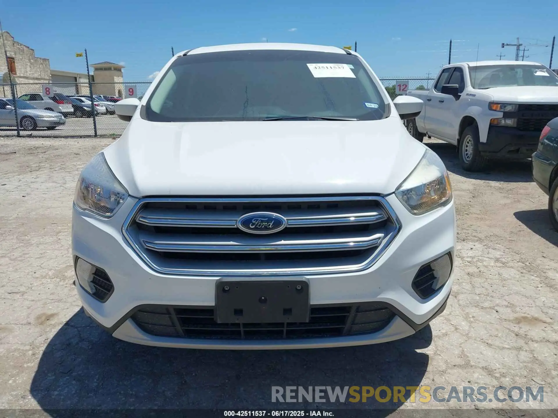 6 Photograph of a damaged car 1FMCU0GD3KUA62879 FORD ESCAPE 2019