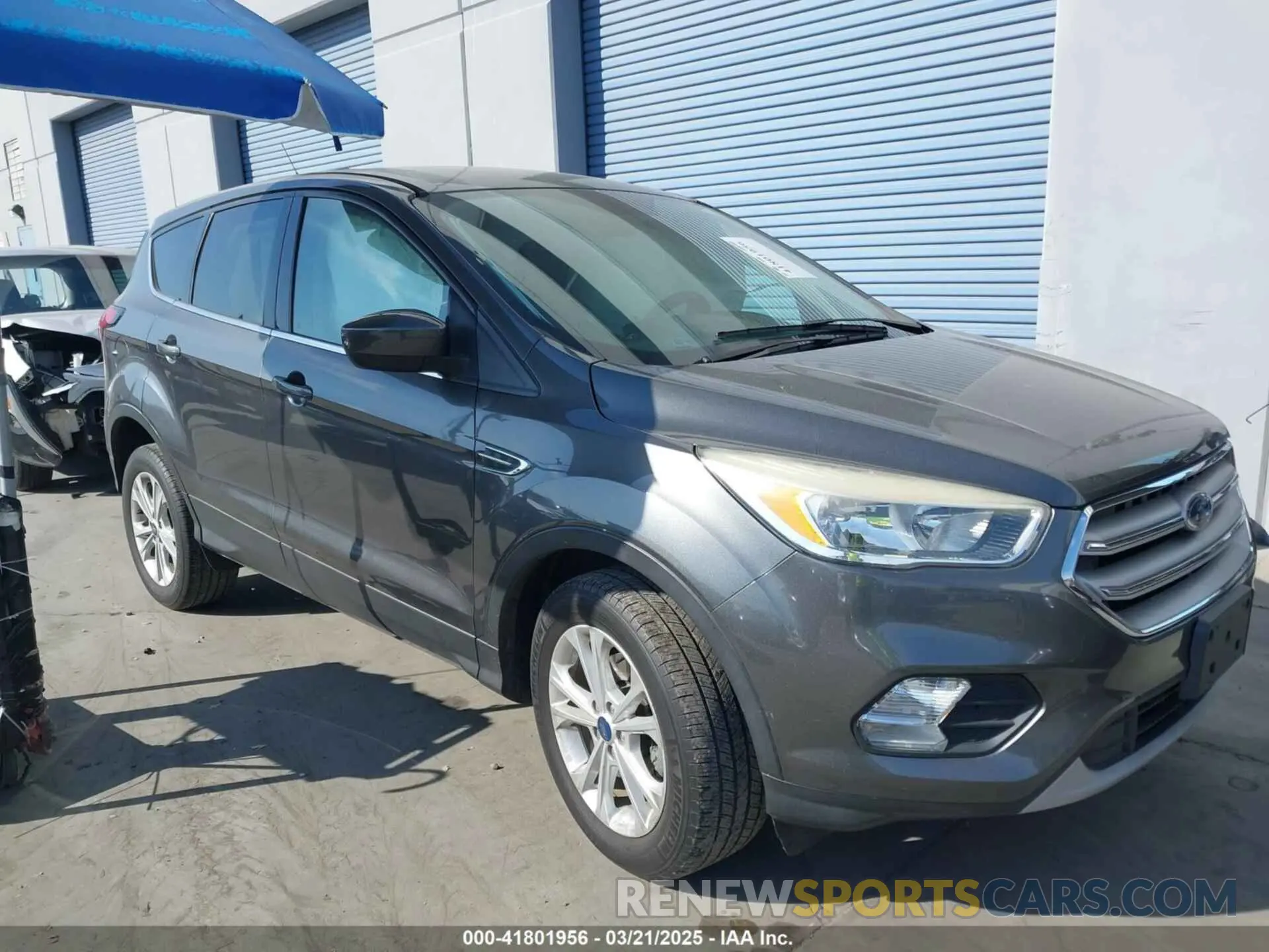 1 Photograph of a damaged car 1FMCU0GD3KUA71923 FORD ESCAPE 2019