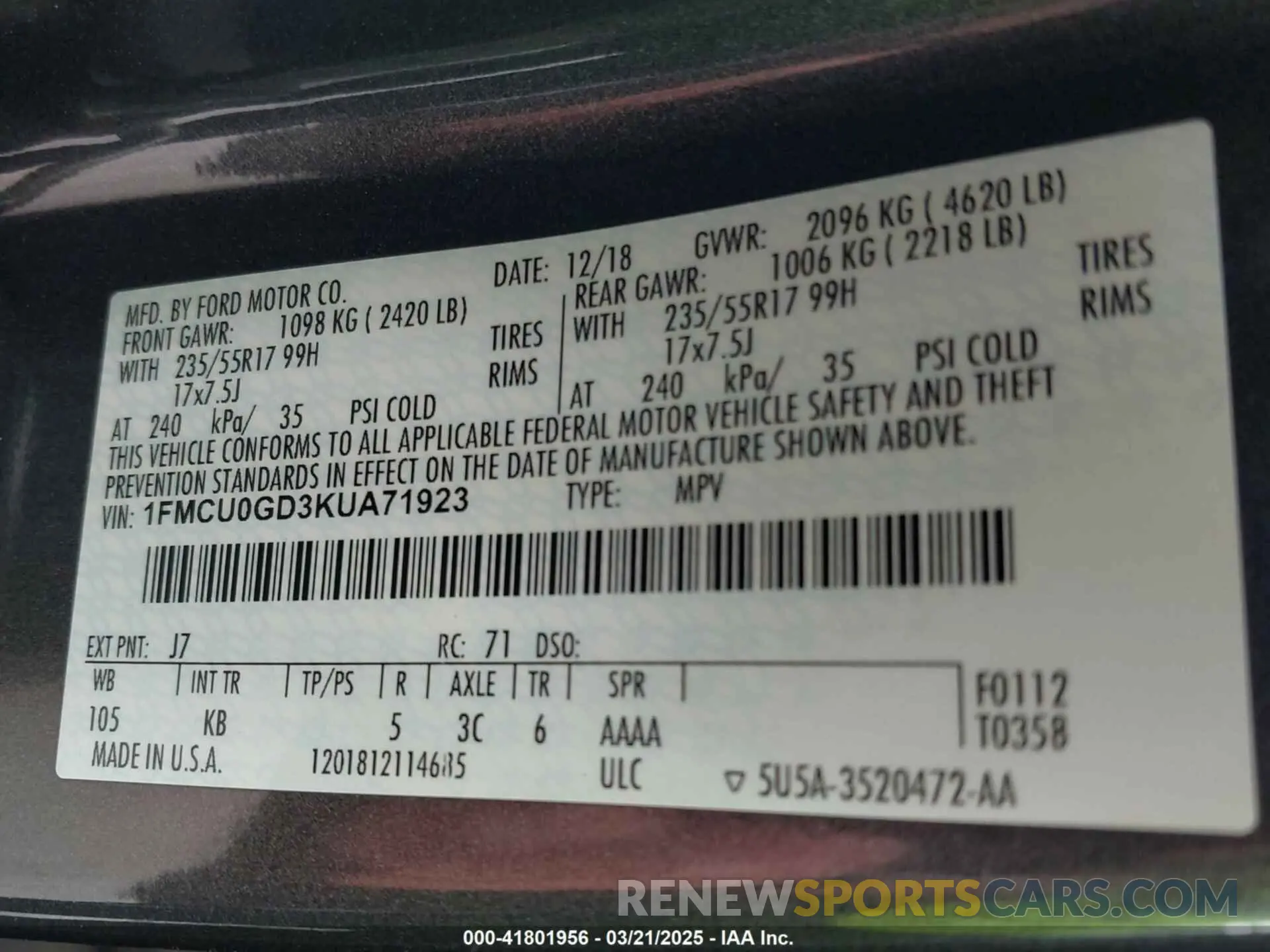 9 Photograph of a damaged car 1FMCU0GD3KUA71923 FORD ESCAPE 2019