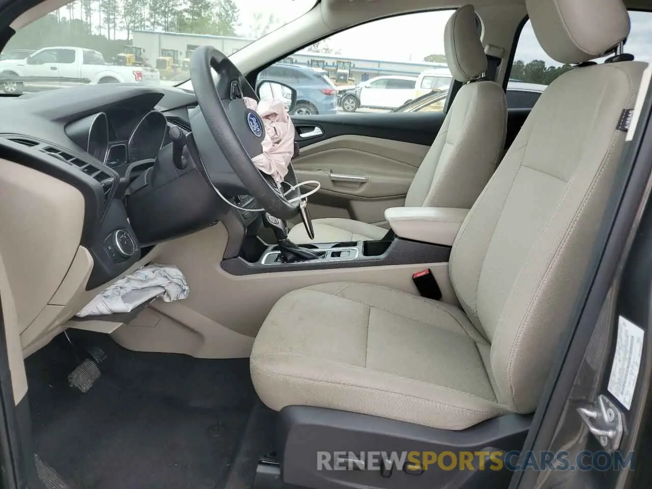 7 Photograph of a damaged car 1FMCU0GD3KUA75356 FORD ESCAPE 2019