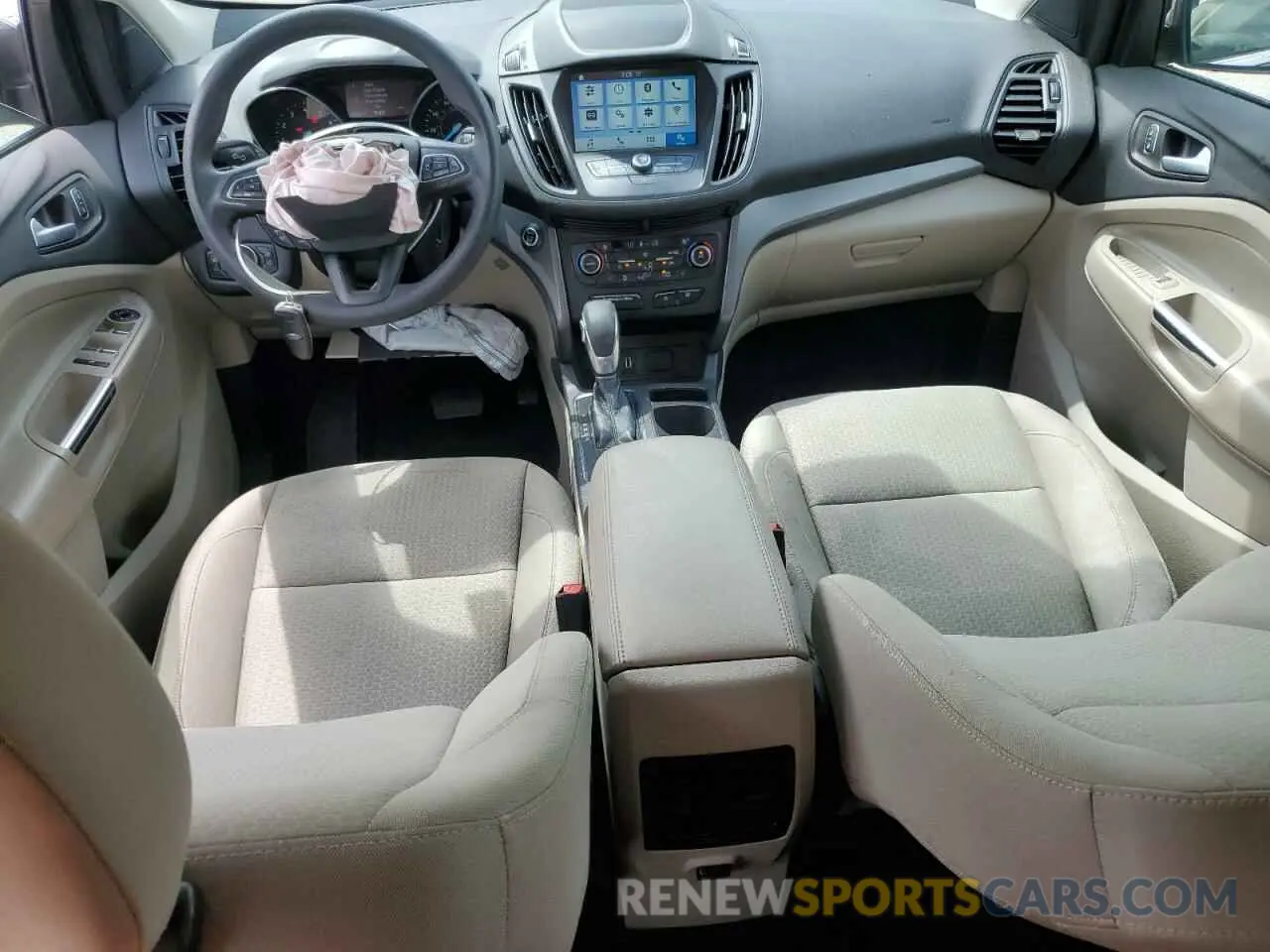 8 Photograph of a damaged car 1FMCU0GD3KUA75356 FORD ESCAPE 2019