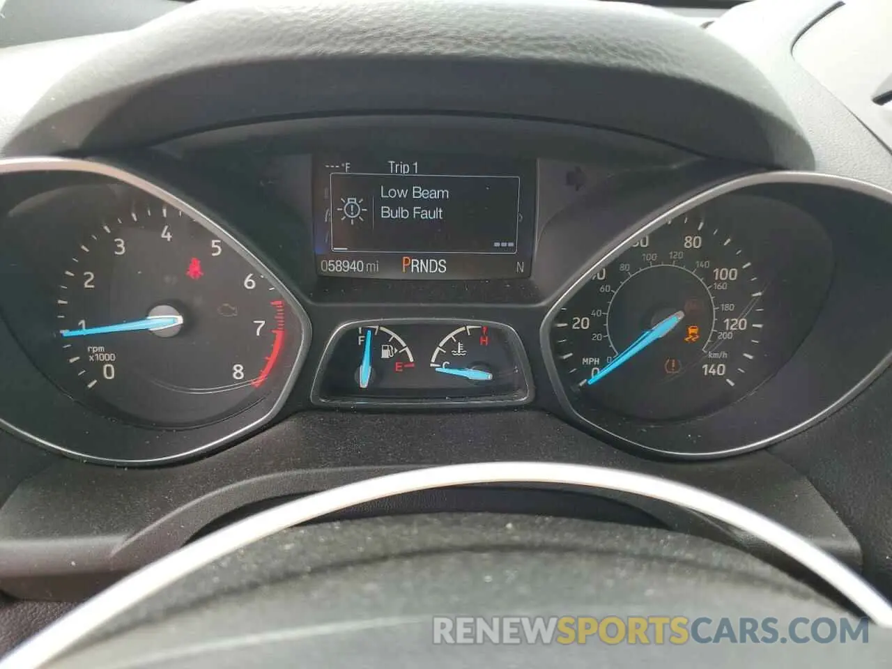 9 Photograph of a damaged car 1FMCU0GD3KUA75356 FORD ESCAPE 2019