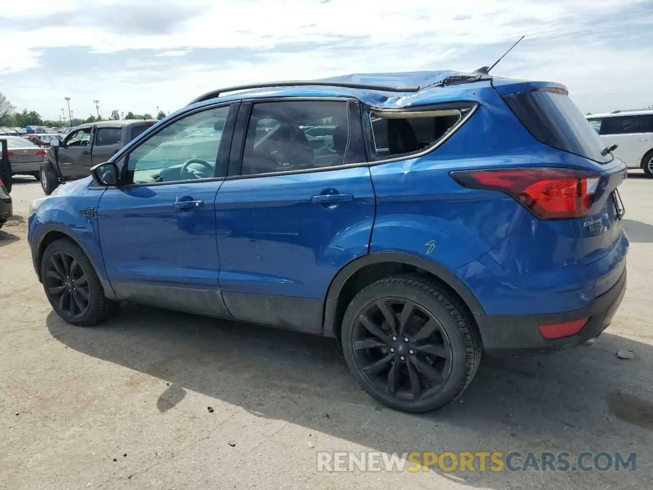 2 Photograph of a damaged car 1FMCU0GD3KUB03012 FORD ESCAPE 2019