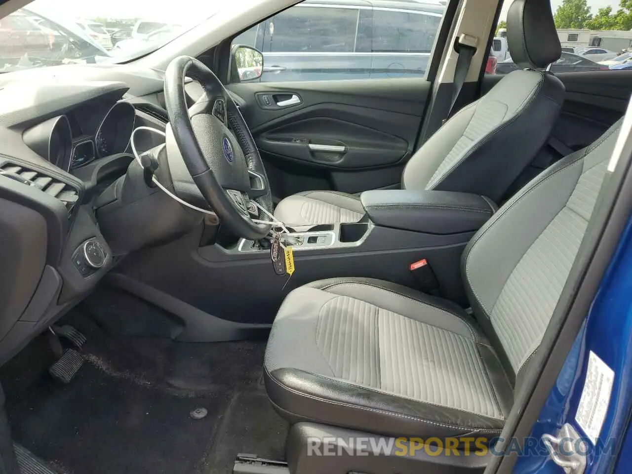 7 Photograph of a damaged car 1FMCU0GD3KUB03012 FORD ESCAPE 2019