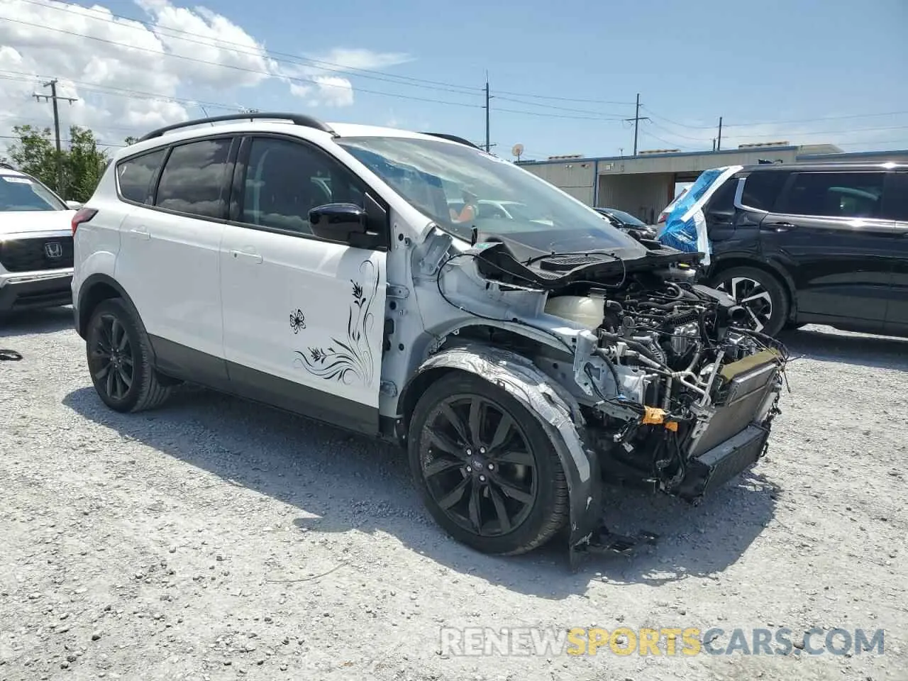 4 Photograph of a damaged car 1FMCU0GD3KUB08906 FORD ESCAPE 2019
