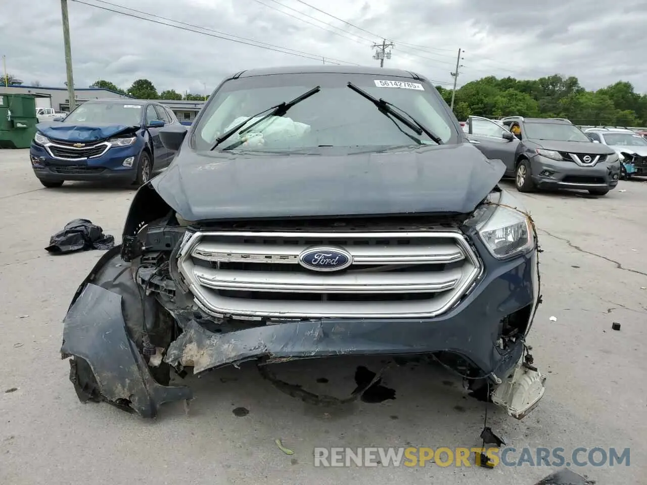 5 Photograph of a damaged car 1FMCU0GD3KUB10932 FORD ESCAPE 2019