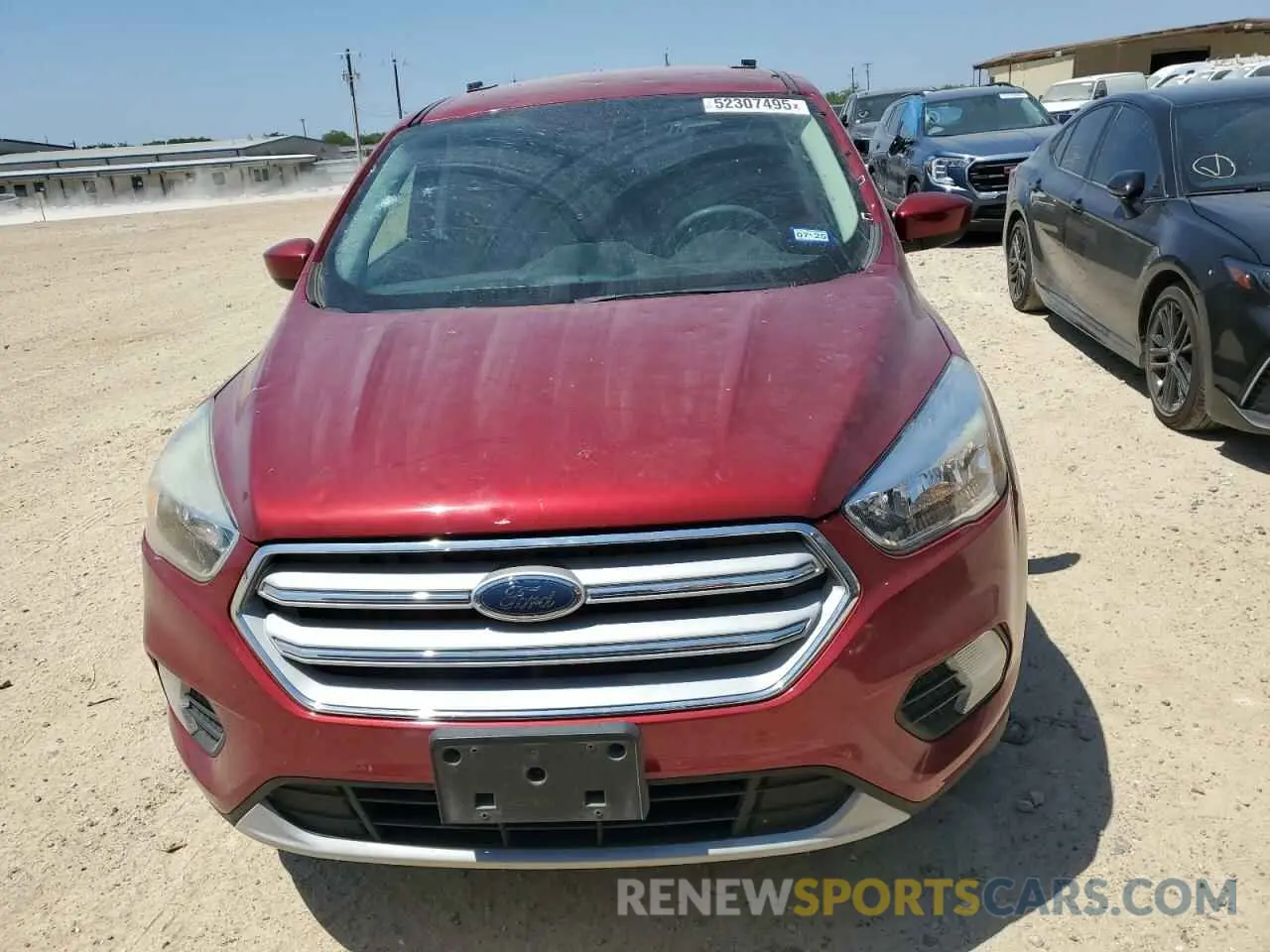 5 Photograph of a damaged car 1FMCU0GD3KUB26225 FORD ESCAPE 2019