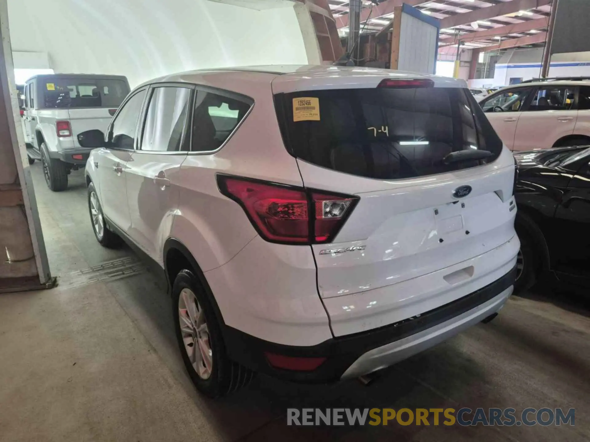 19 Photograph of a damaged car 1FMCU0GD3KUC36997 FORD ESCAPE 2019