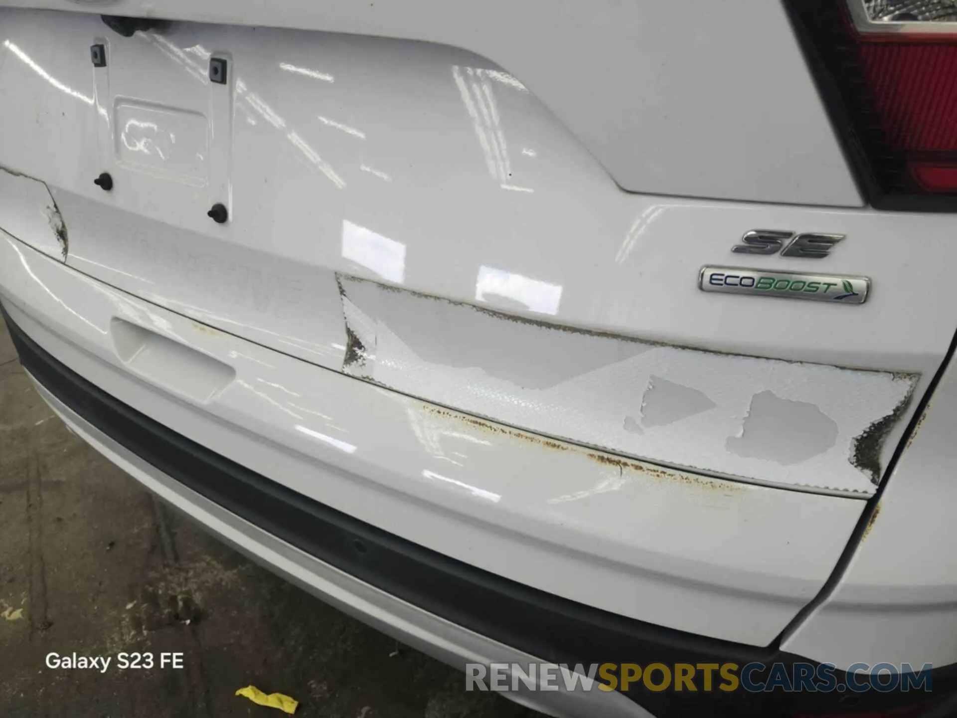 20 Photograph of a damaged car 1FMCU0GD3KUC36997 FORD ESCAPE 2019