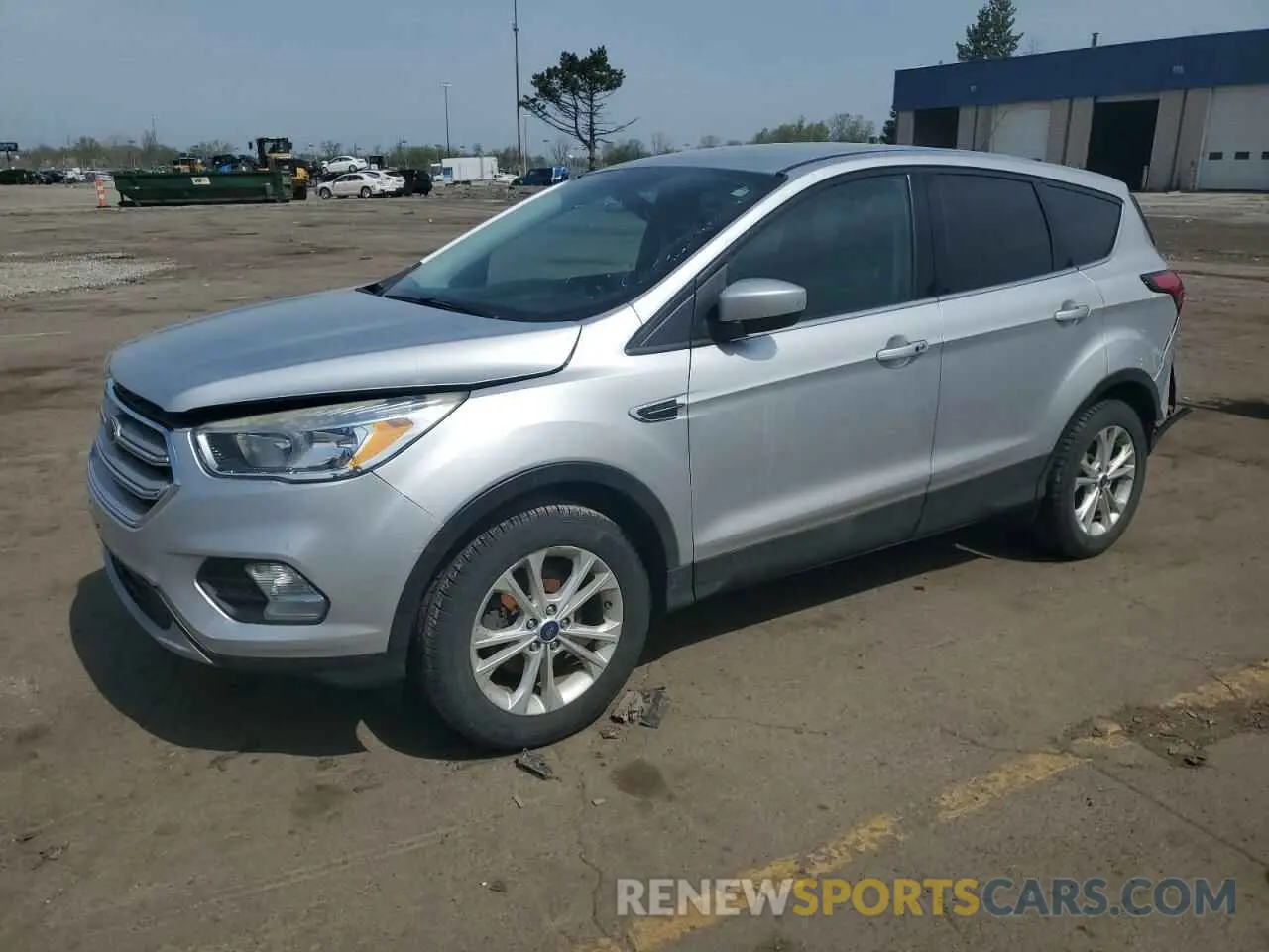 1 Photograph of a damaged car 1FMCU0GD4KUA13433 FORD ESCAPE 2019