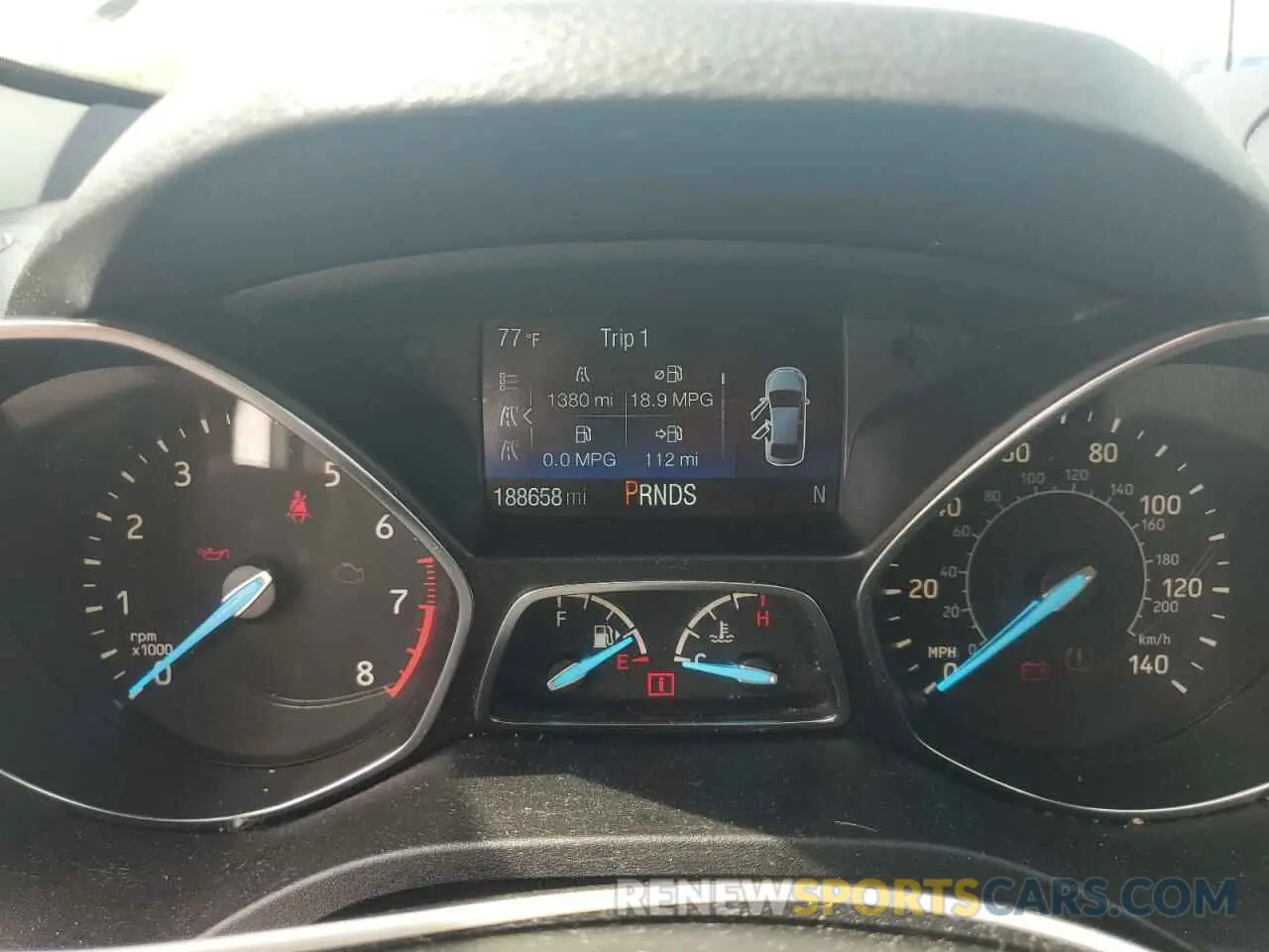 9 Photograph of a damaged car 1FMCU0GD4KUA13433 FORD ESCAPE 2019
