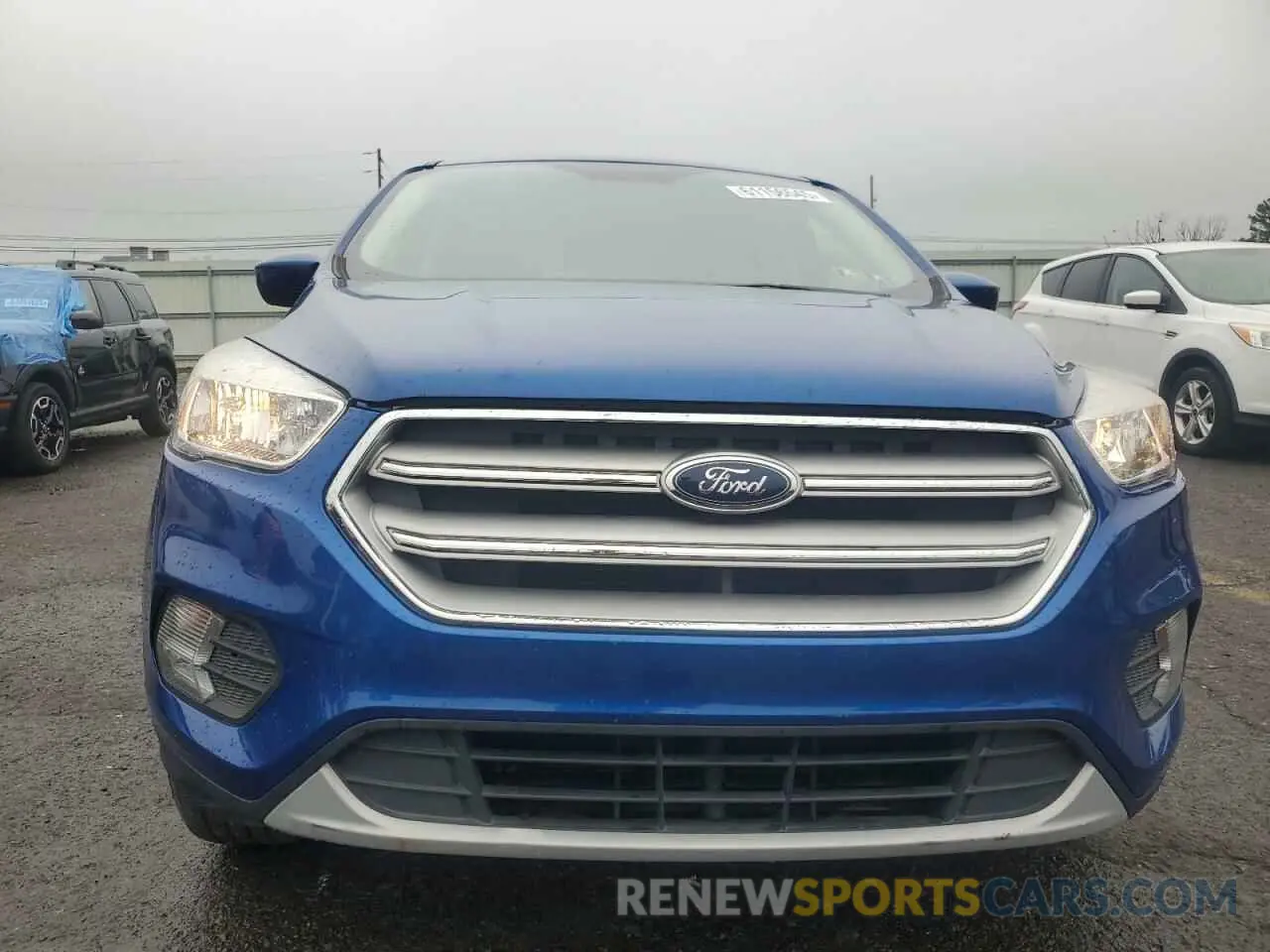 5 Photograph of a damaged car 1FMCU0GD4KUA25386 FORD ESCAPE 2019