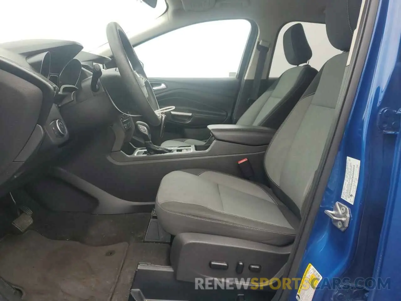7 Photograph of a damaged car 1FMCU0GD4KUA25386 FORD ESCAPE 2019
