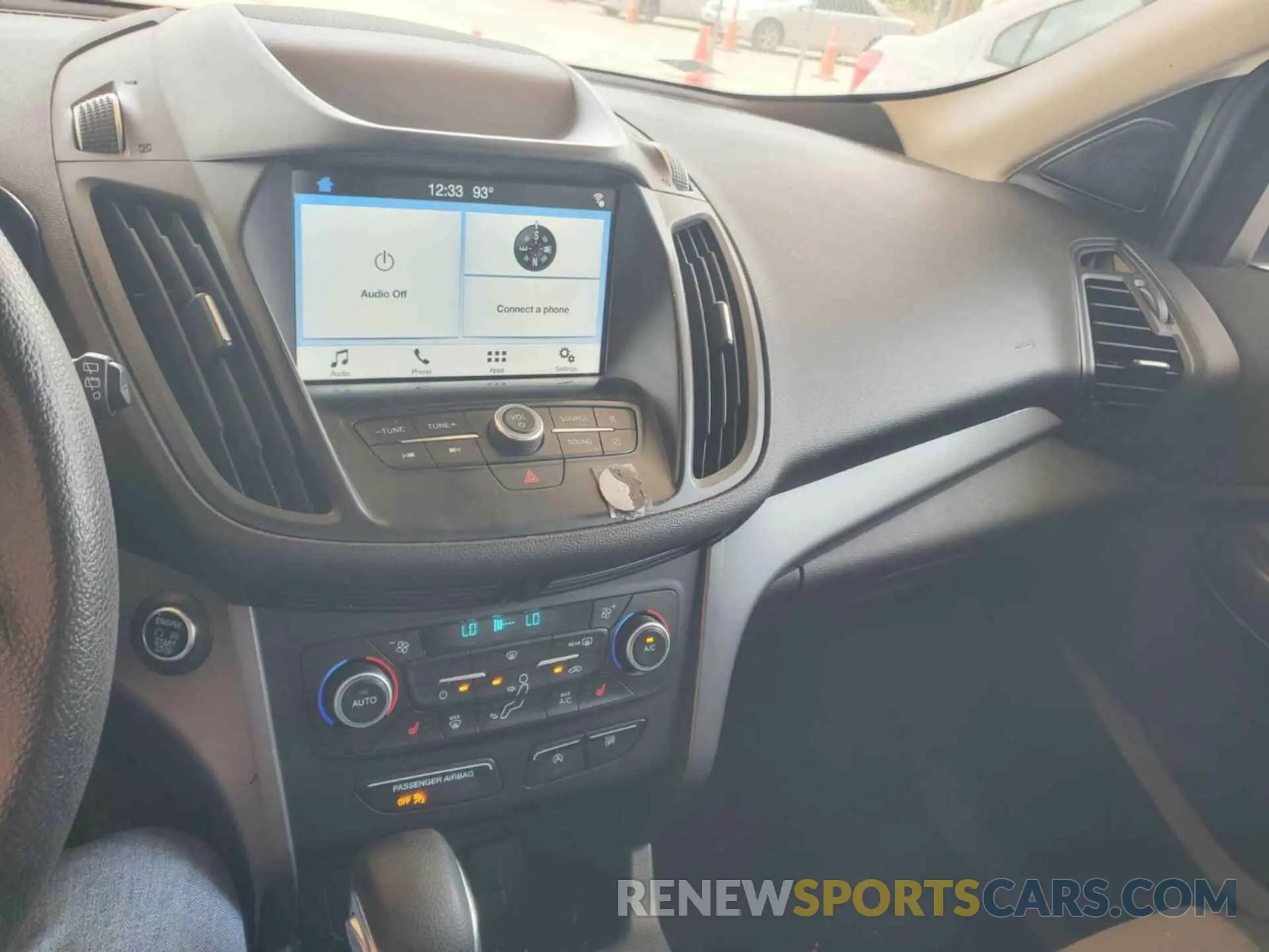 14 Photograph of a damaged car 1FMCU0GD4KUA34072 FORD ESCAPE 2019