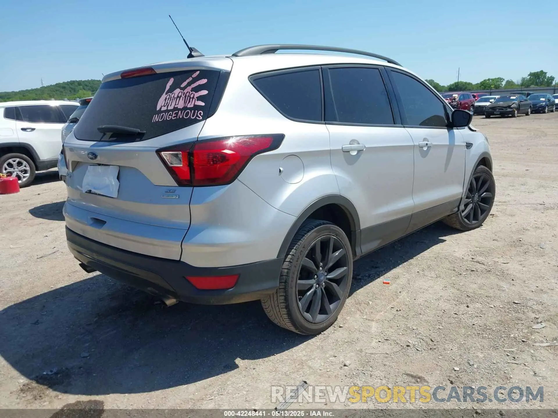 4 Photograph of a damaged car 1FMCU0GD4KUA41314 FORD ESCAPE 2019