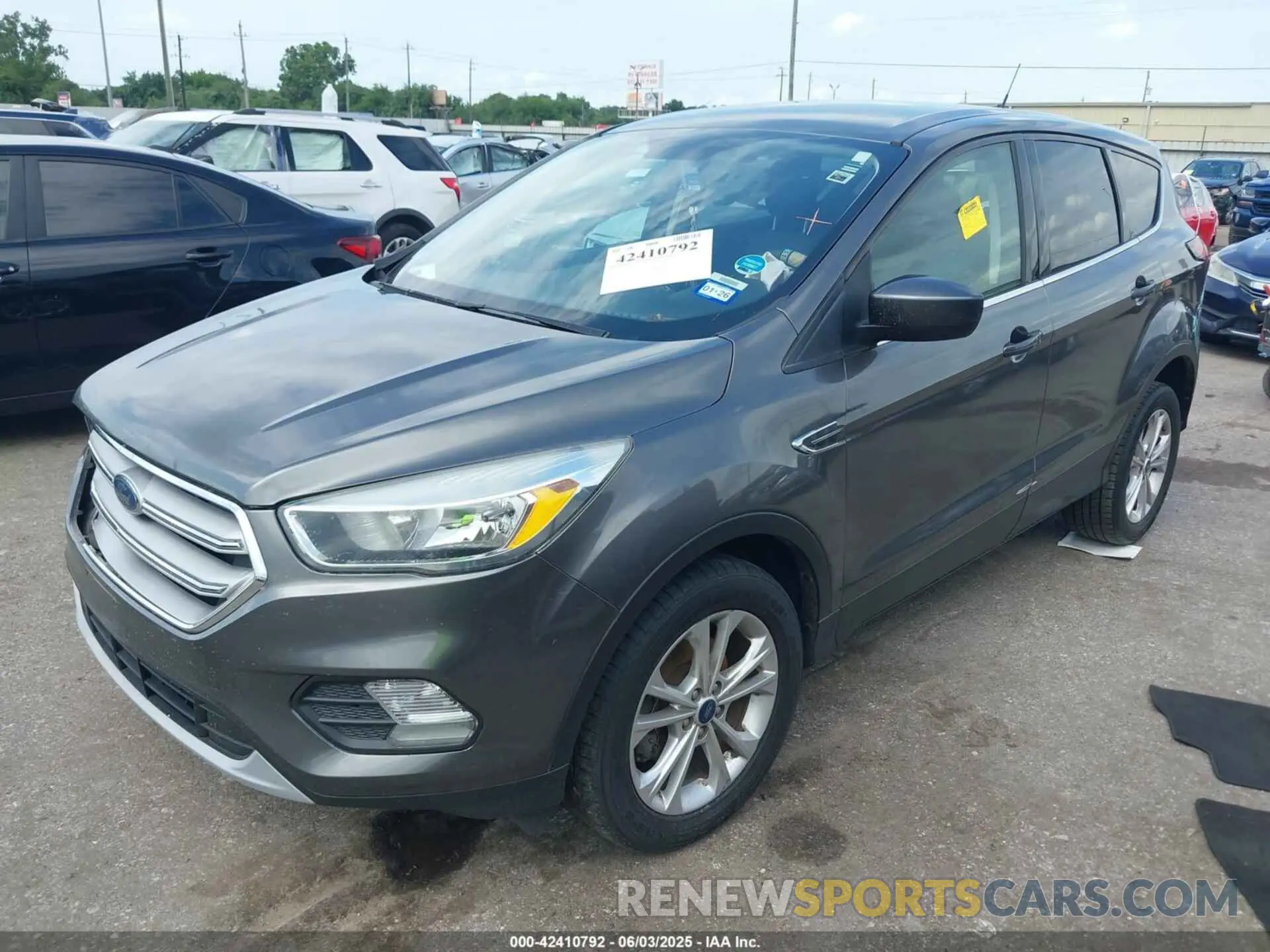 2 Photograph of a damaged car 1FMCU0GD4KUA64947 FORD ESCAPE 2019