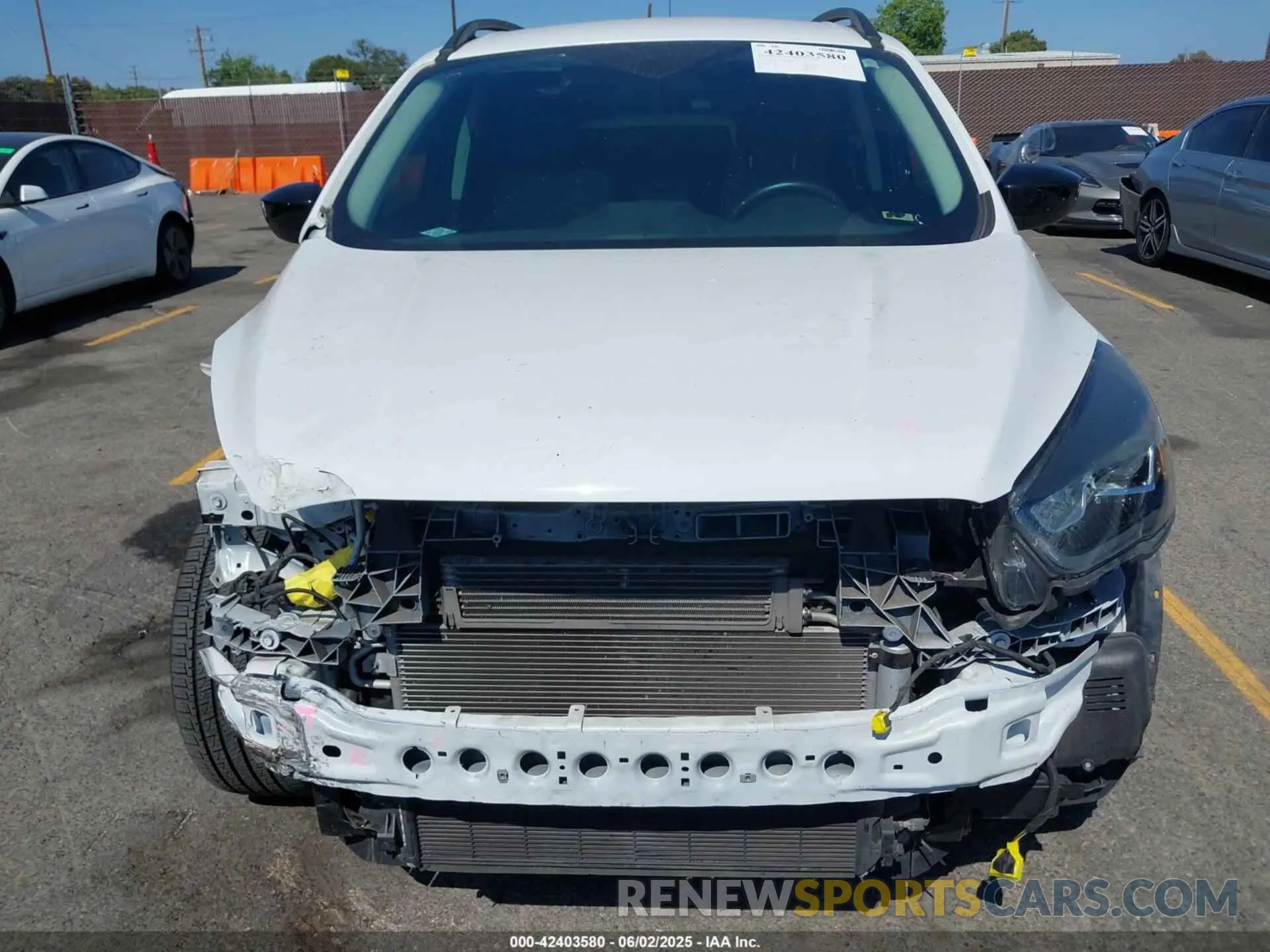 13 Photograph of a damaged car 1FMCU0GD4KUA80209 FORD ESCAPE 2019