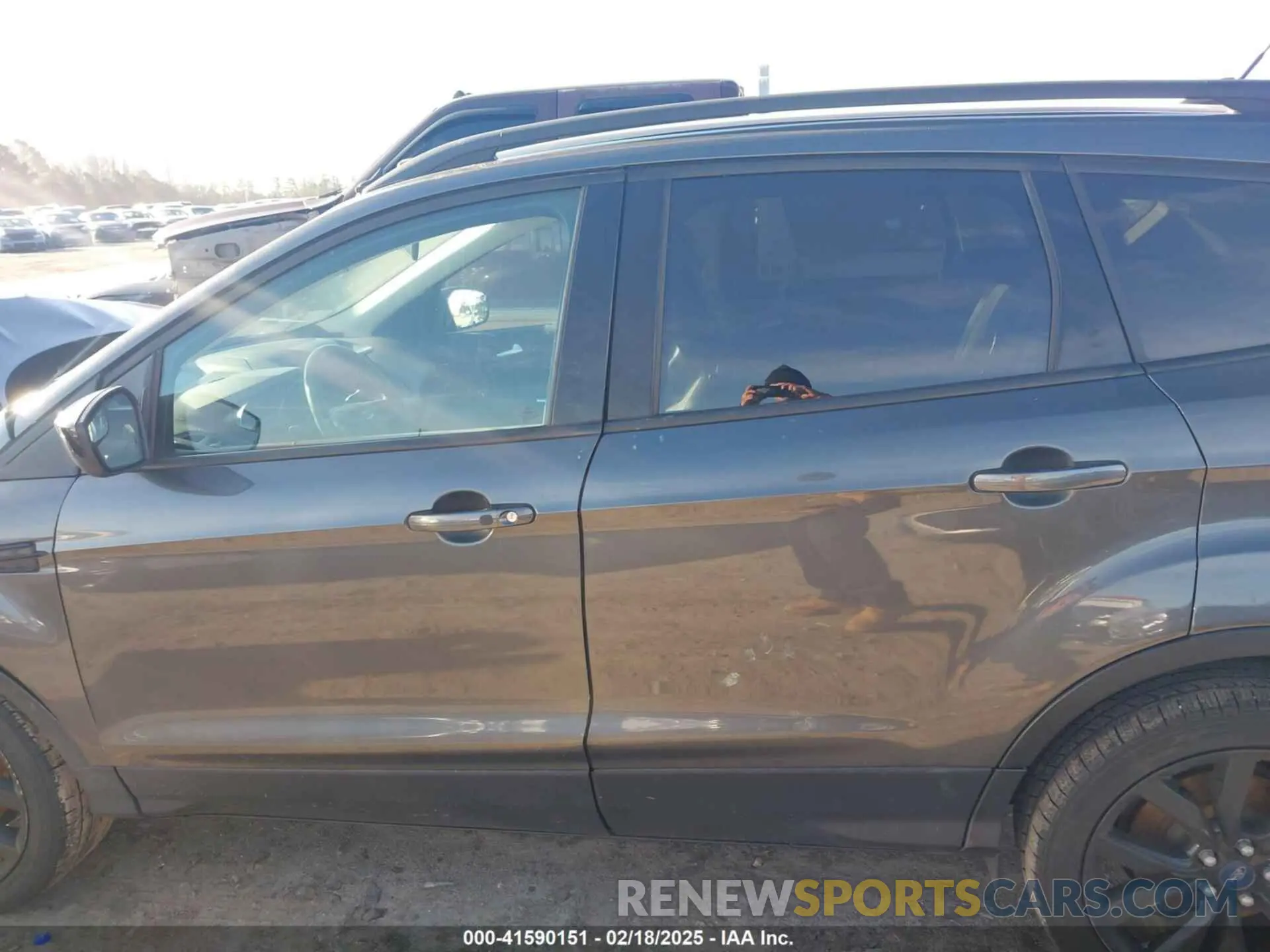 15 Photograph of a damaged car 1FMCU0GD4KUA91551 FORD ESCAPE 2019