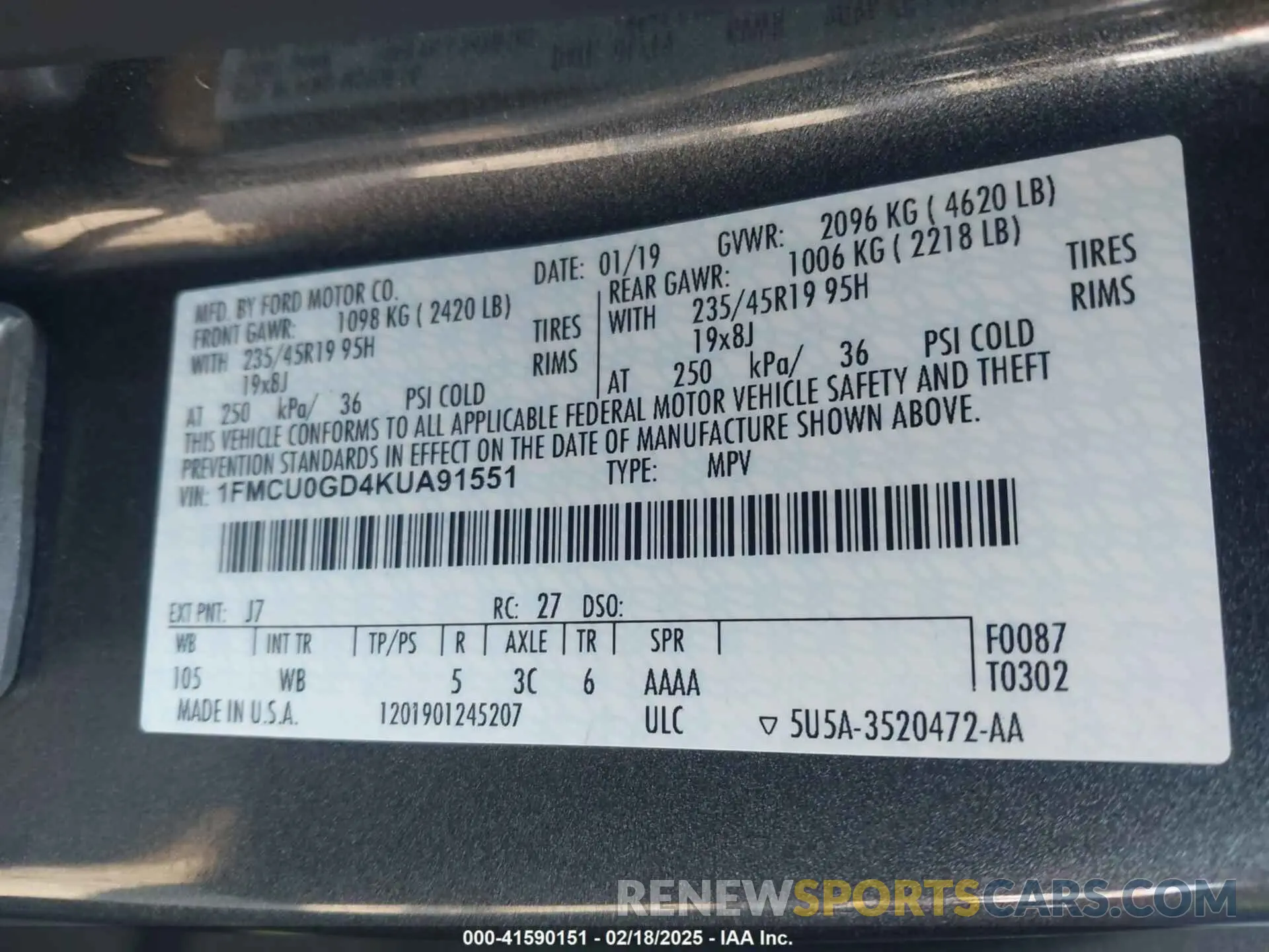9 Photograph of a damaged car 1FMCU0GD4KUA91551 FORD ESCAPE 2019