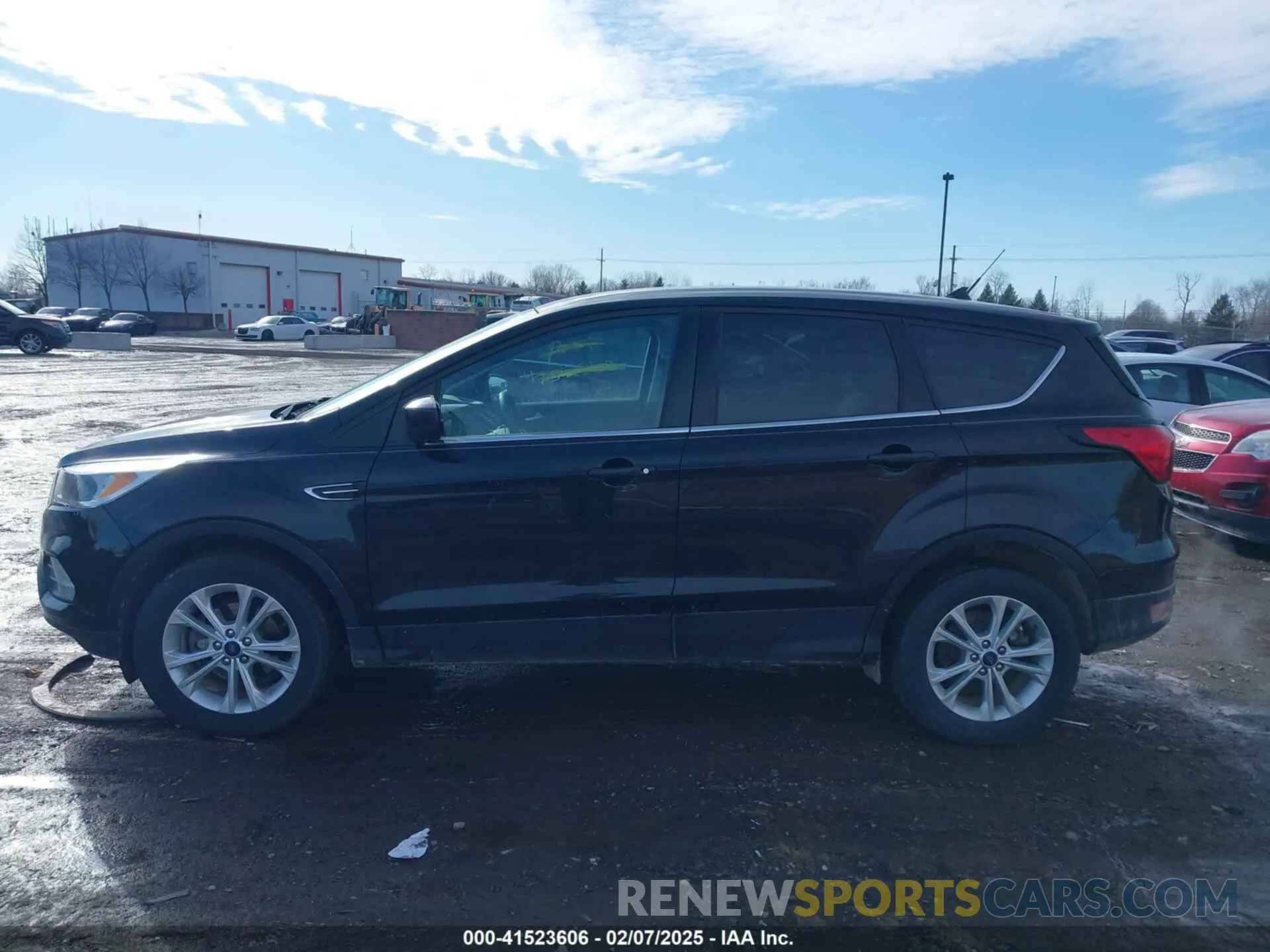 14 Photograph of a damaged car 1FMCU0GD4KUB25455 FORD ESCAPE 2019