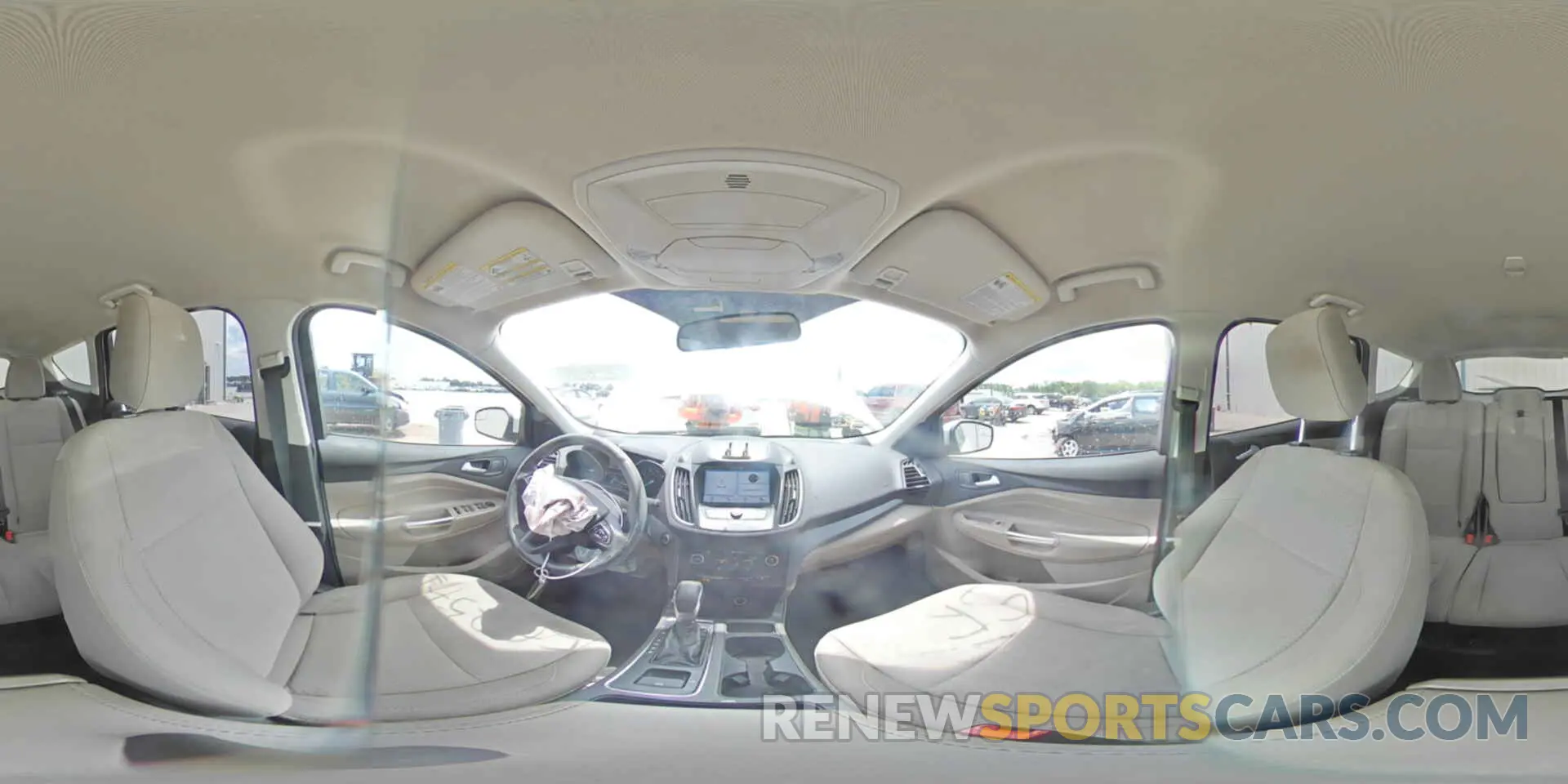 15 Photograph of a damaged car 1FMCU0GD4KUB30333 FORD ESCAPE 2019