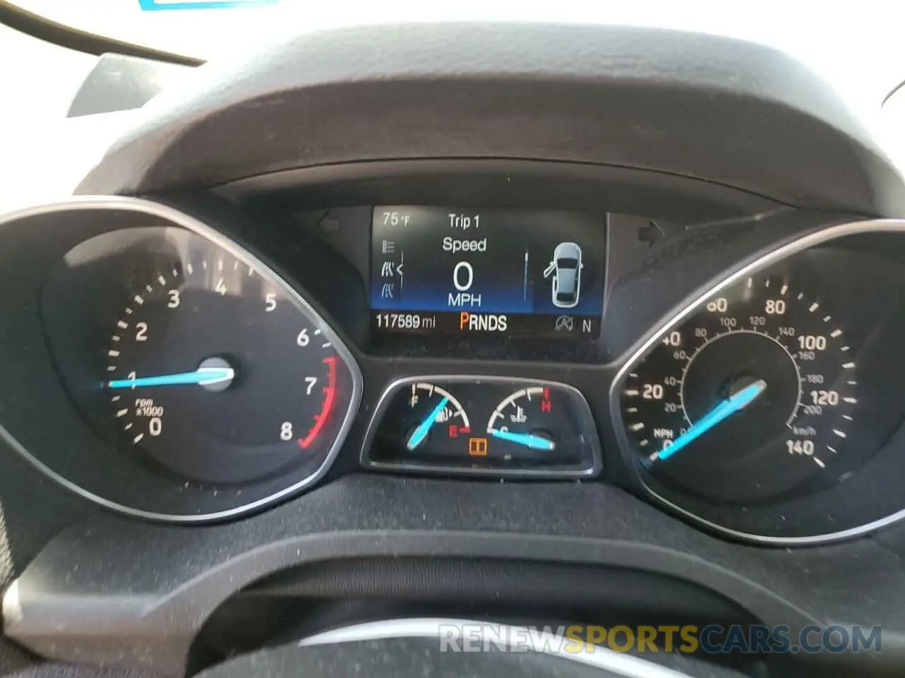 9 Photograph of a damaged car 1FMCU0GD4KUB77703 FORD ESCAPE 2019