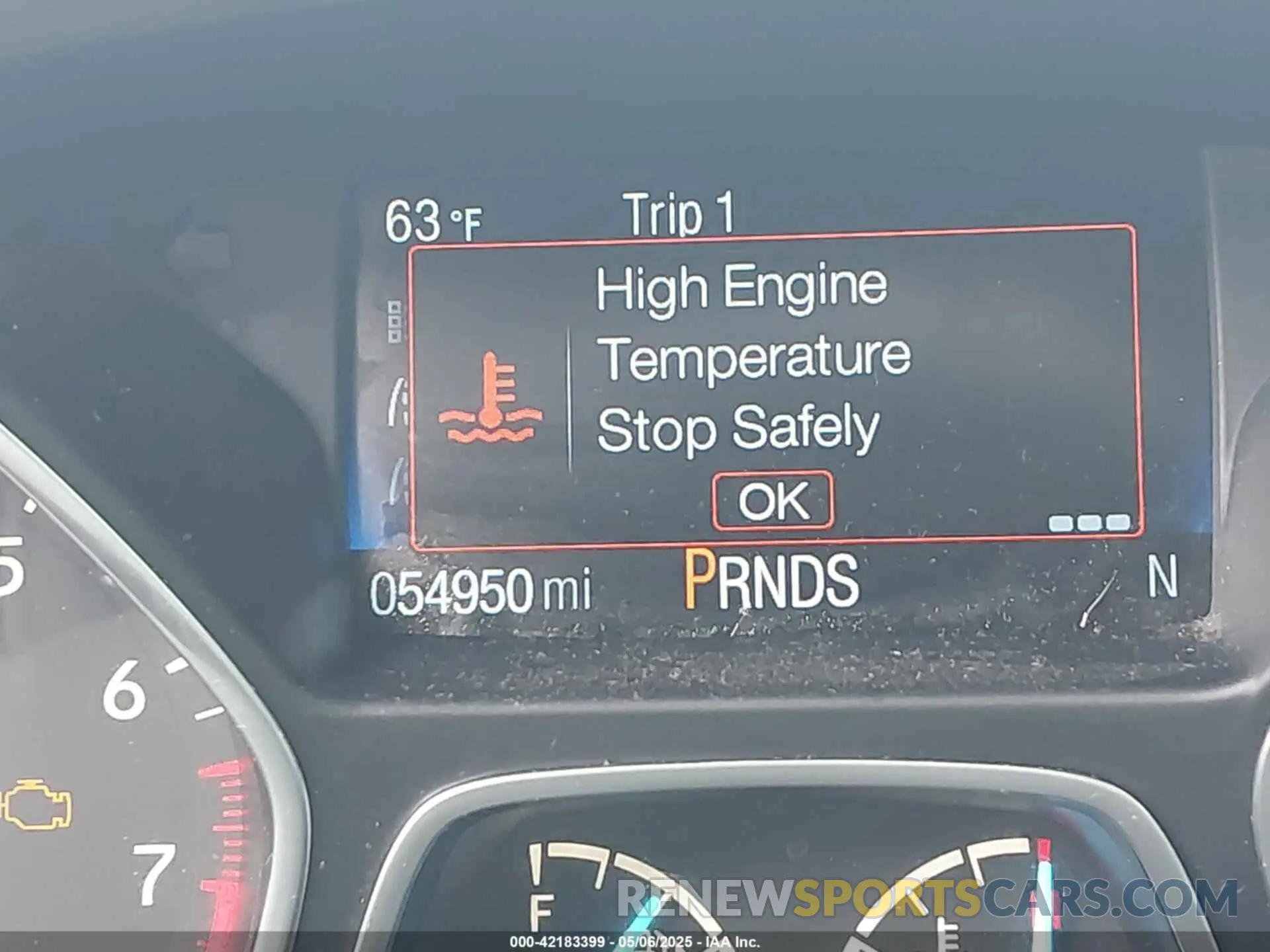 15 Photograph of a damaged car 1FMCU0GD4KUB95005 FORD ESCAPE 2019
