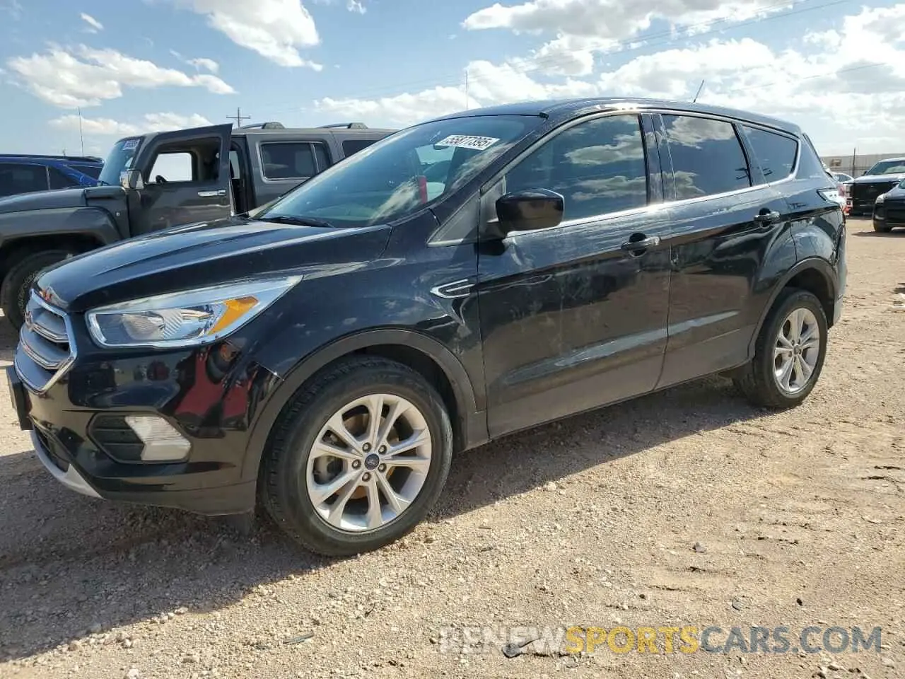1 Photograph of a damaged car 1FMCU0GD4KUC02566 FORD ESCAPE 2019