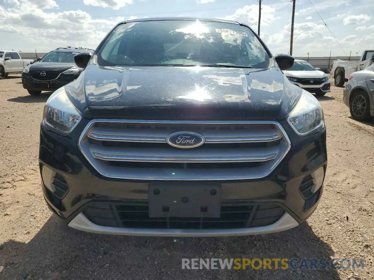 5 Photograph of a damaged car 1FMCU0GD4KUC02566 FORD ESCAPE 2019